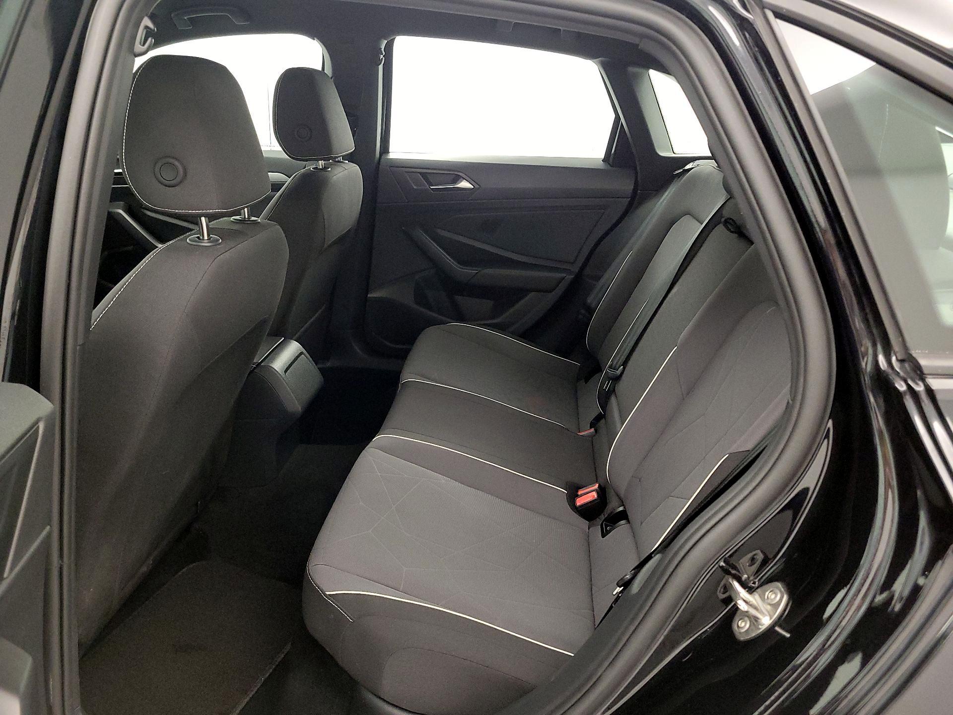 Thumbnail: 2025 Volkswagen Jetta - 19