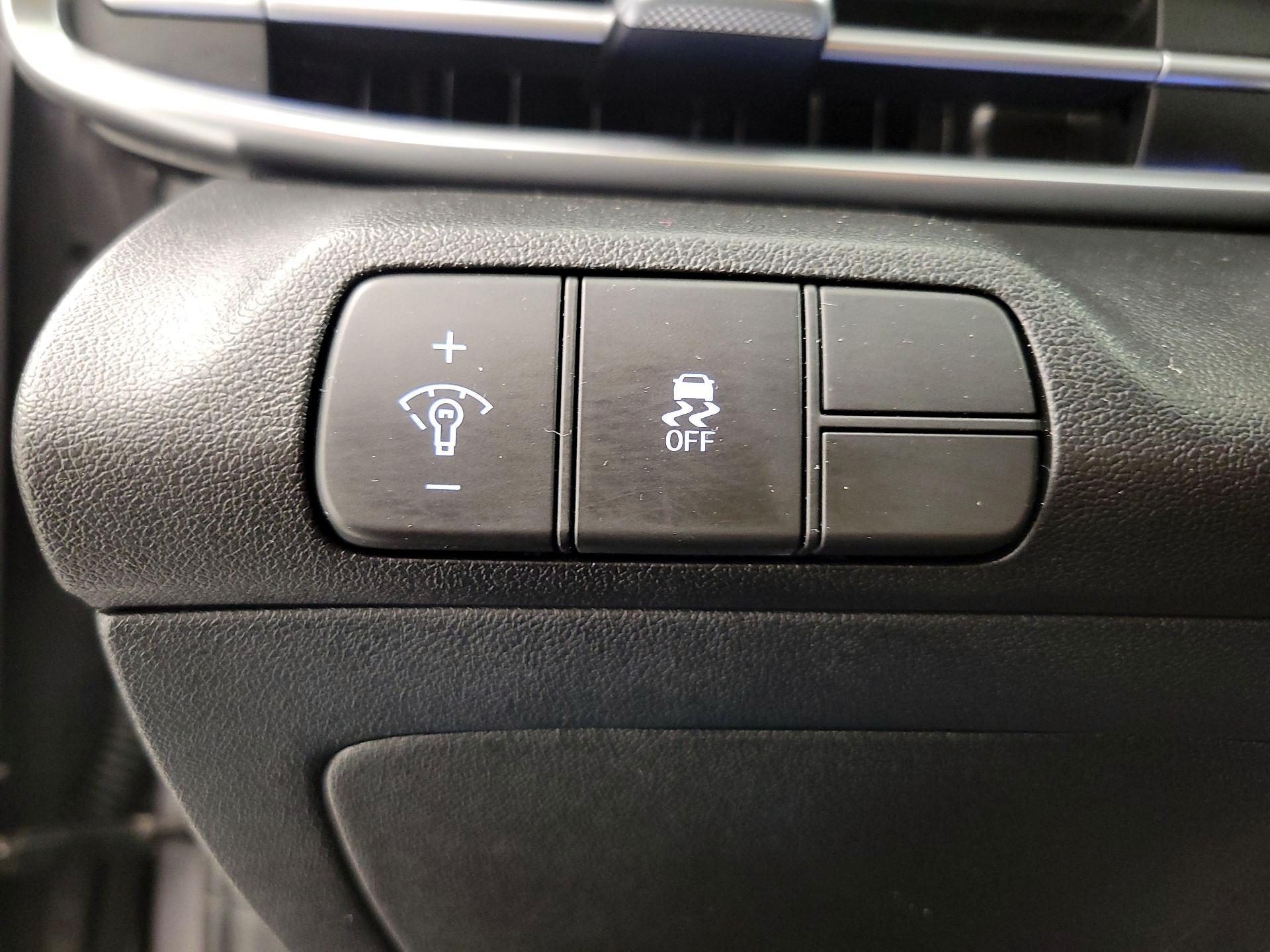 Thumbnail: 2025 Hyundai Elantra - 13