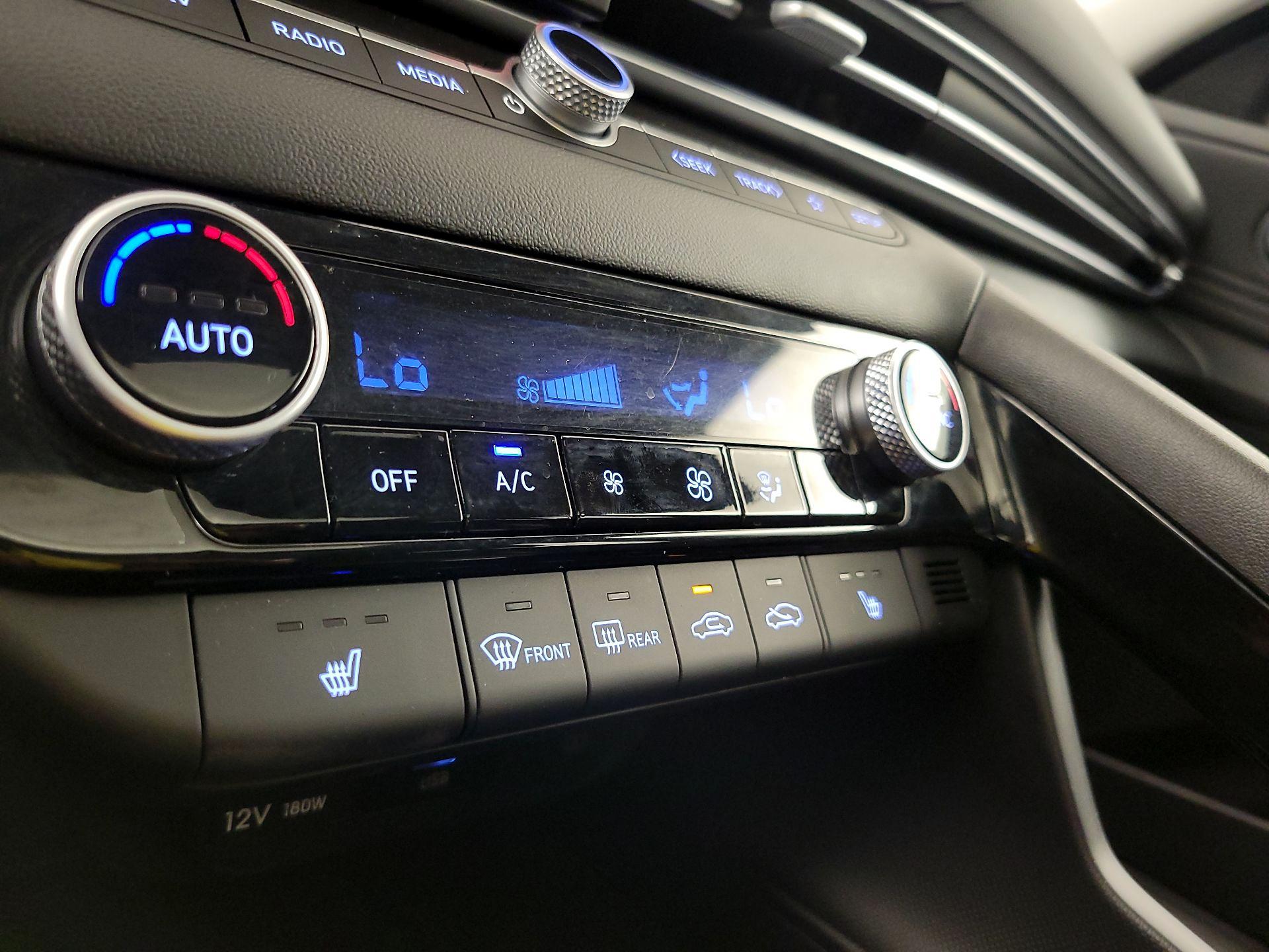 Thumbnail: 2025 Hyundai Elantra - 17