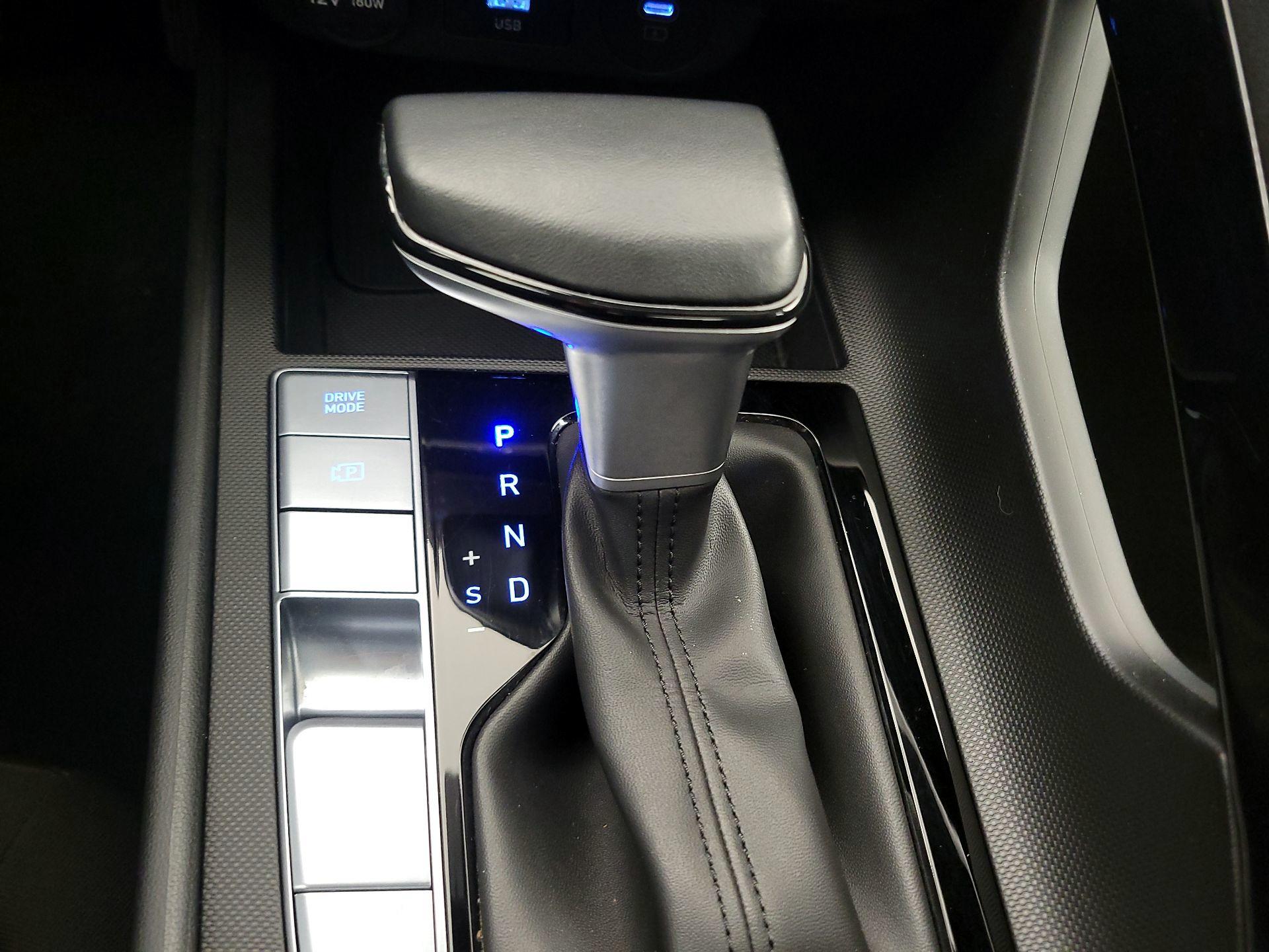 Thumbnail: 2025 Hyundai Elantra - 18