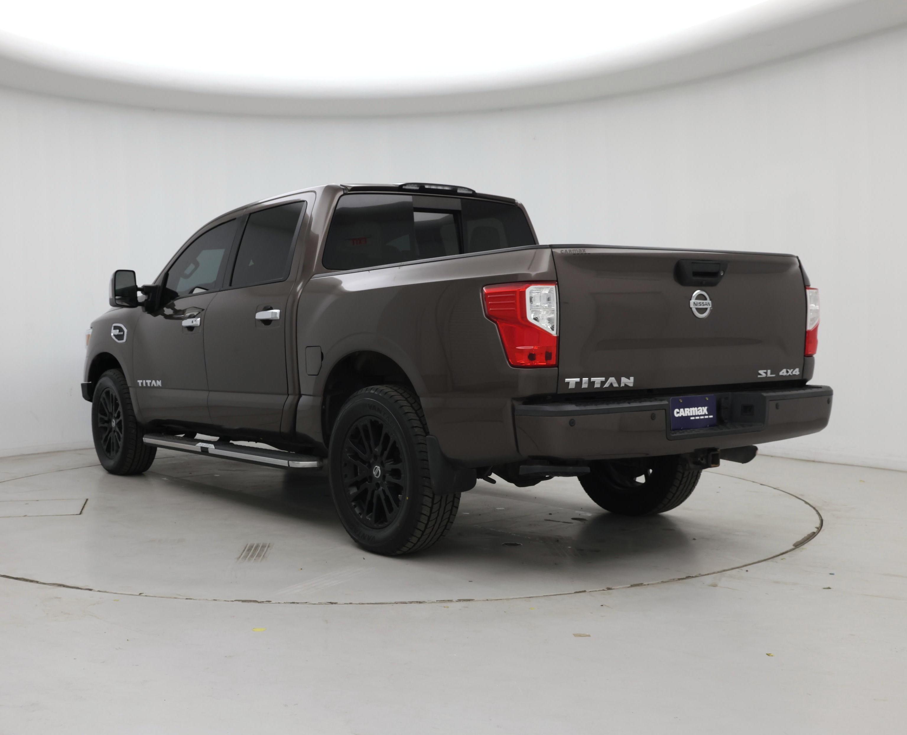 Thumbnail: 2017 Nissan Titan - 2