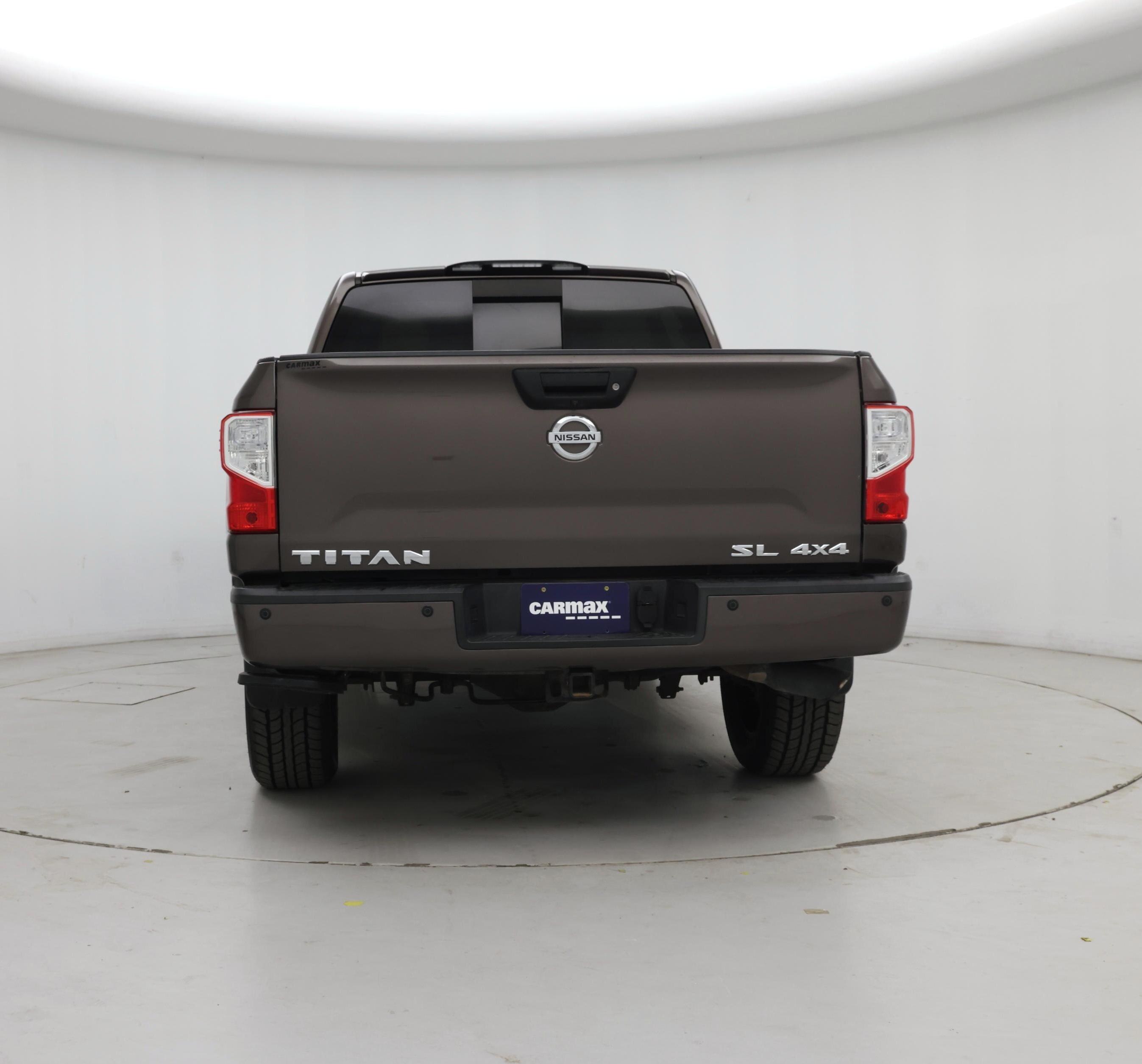 Thumbnail: 2017 Nissan Titan - 6