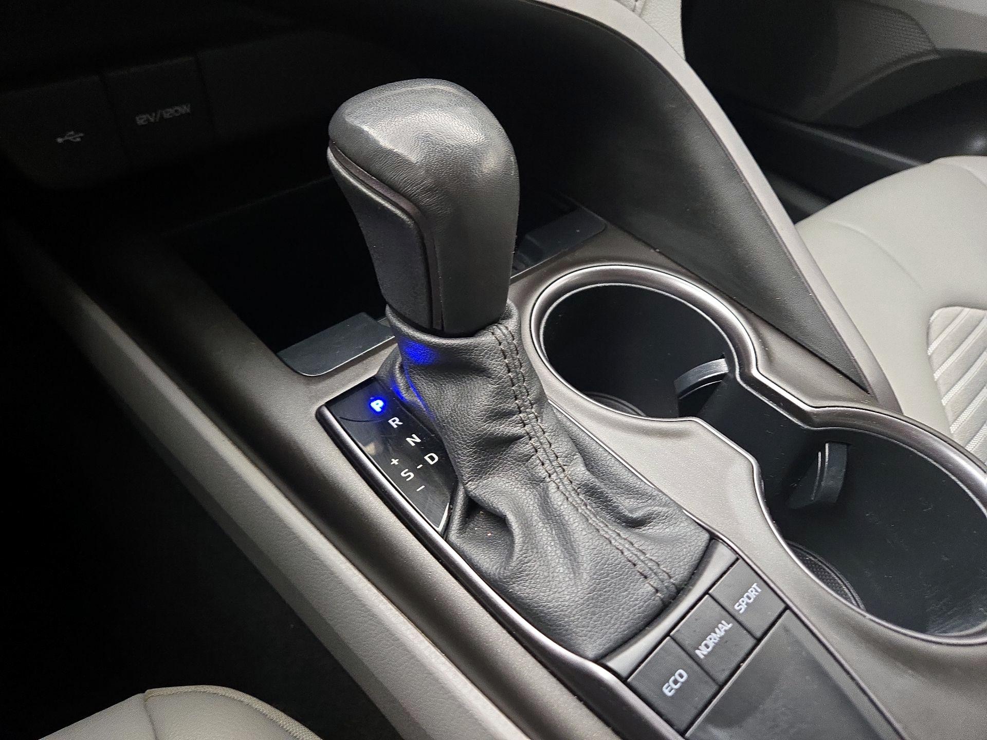 Thumbnail: 2023 Toyota Camry - 17