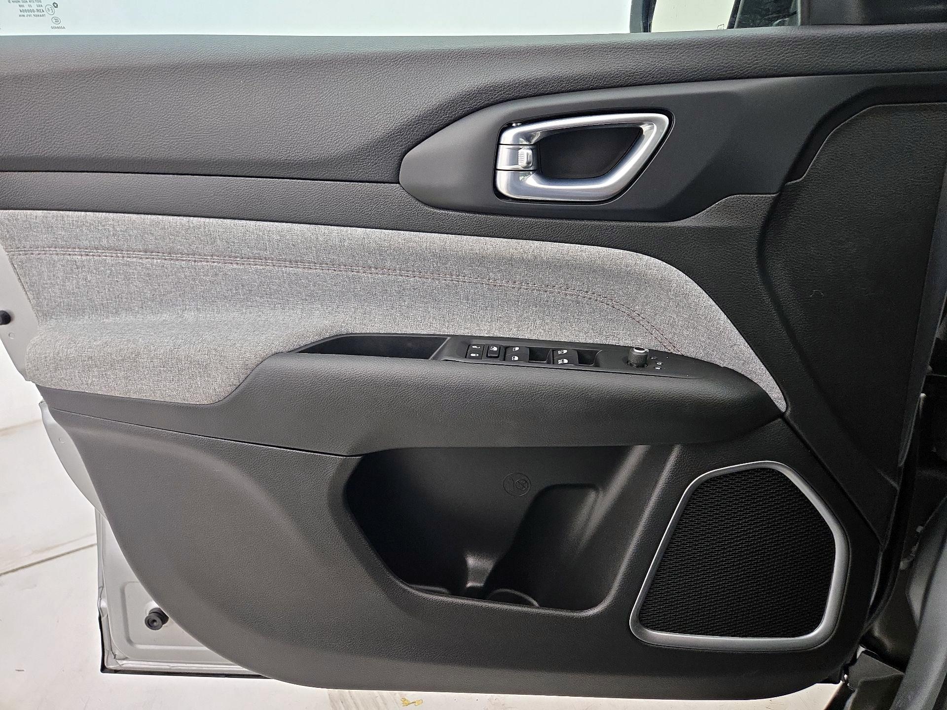 Thumbnail: 2024 Jeep Compass - 12