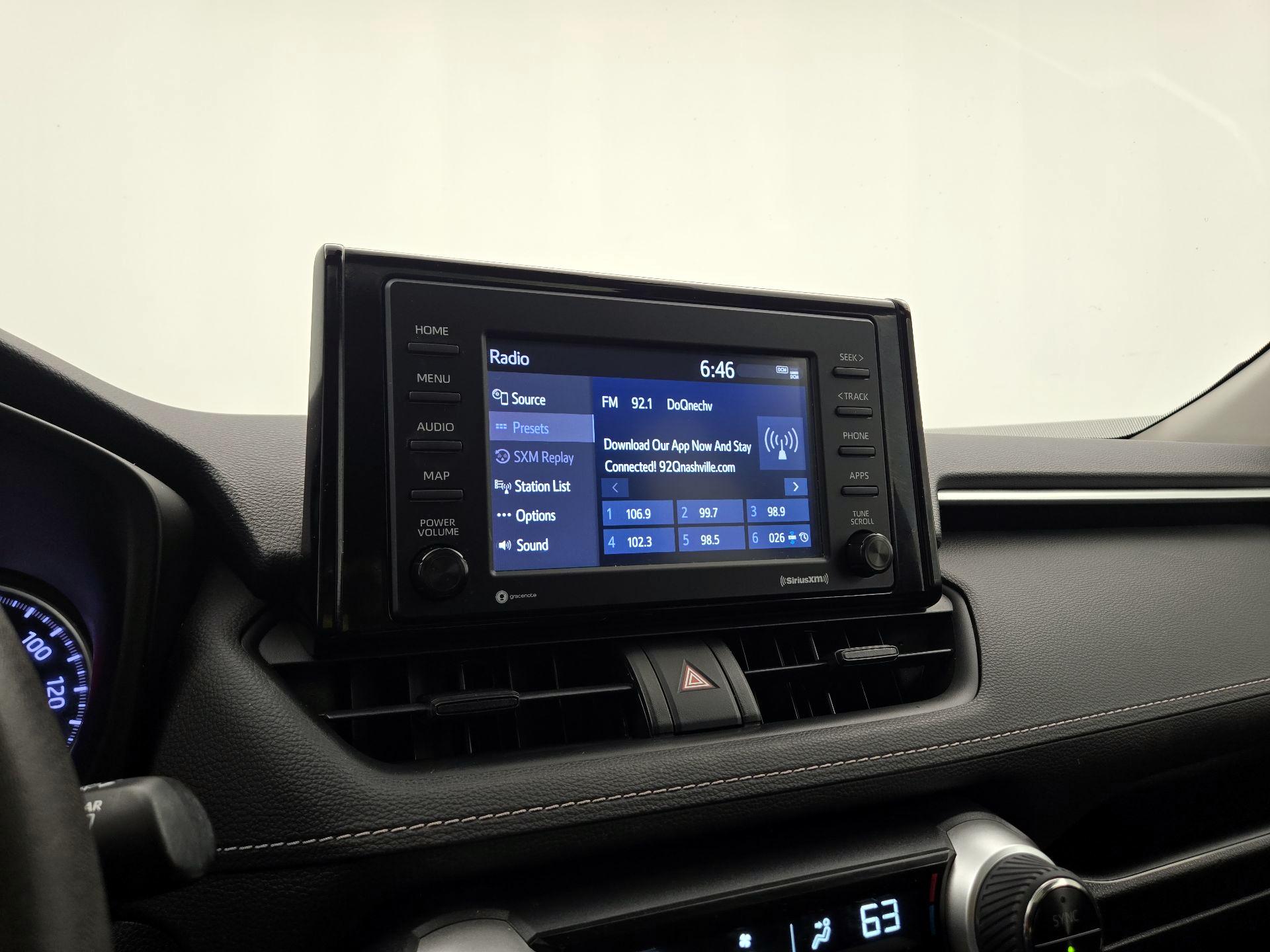 Thumbnail: 2021 Toyota RAV4 - 15