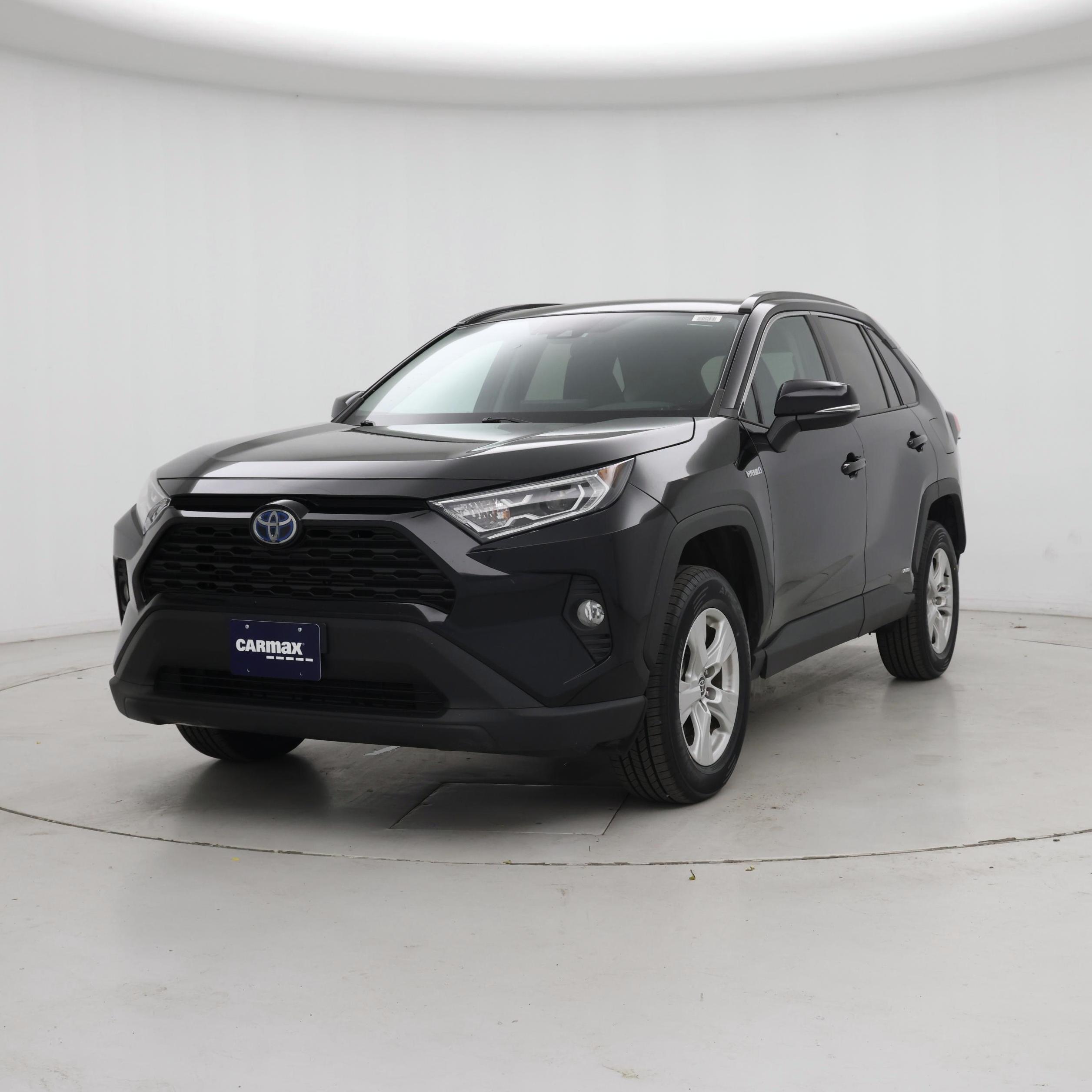 Thumbnail: 2021 Toyota RAV4 - 4