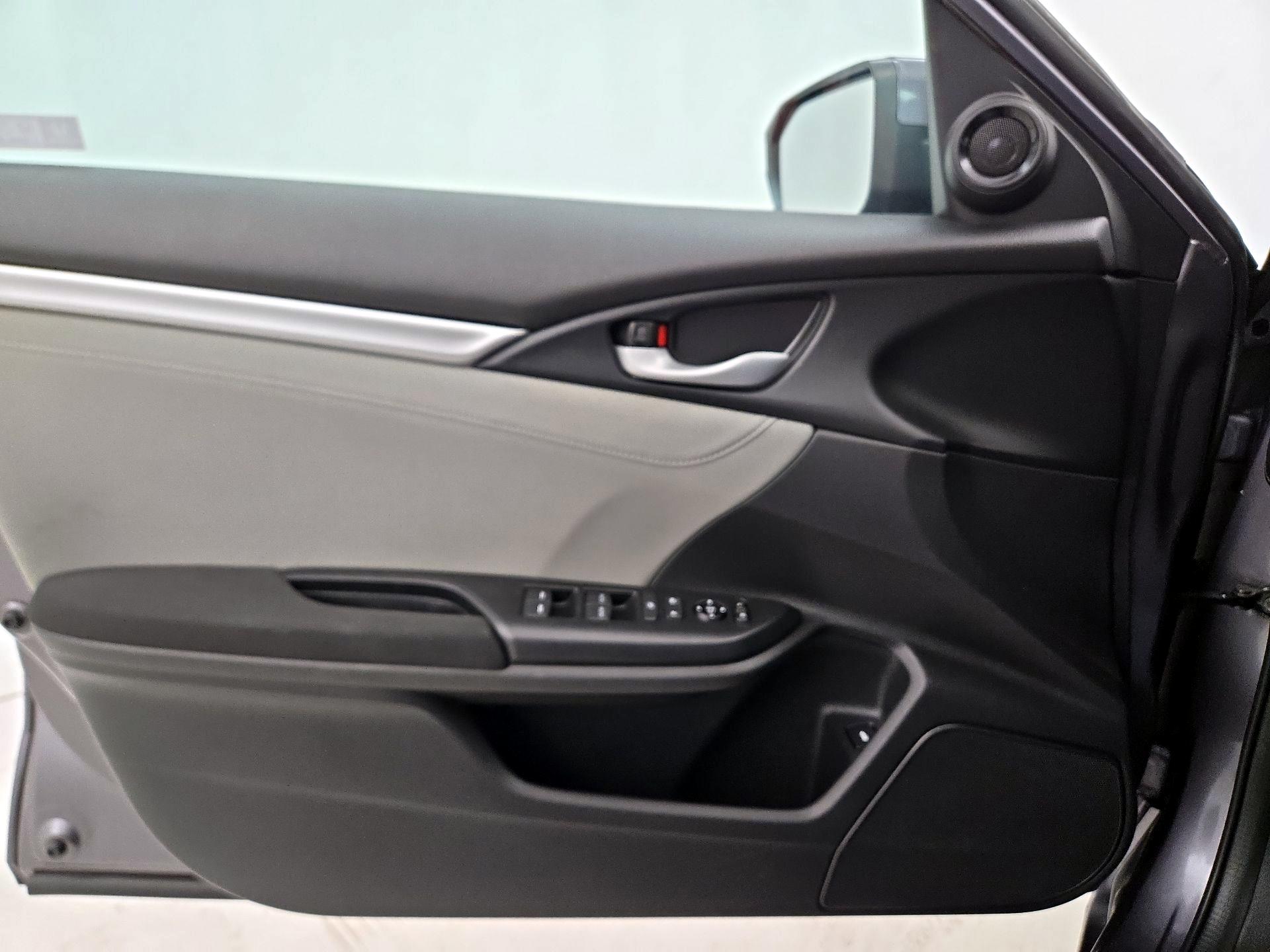 Thumbnail: 2020 Honda Civic - 12