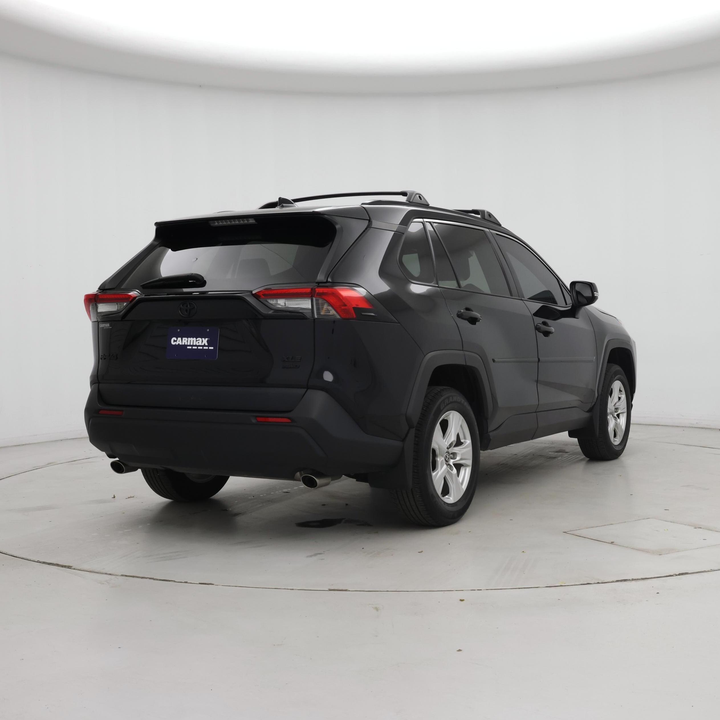 Thumbnail: 2021 Toyota RAV4 - 8