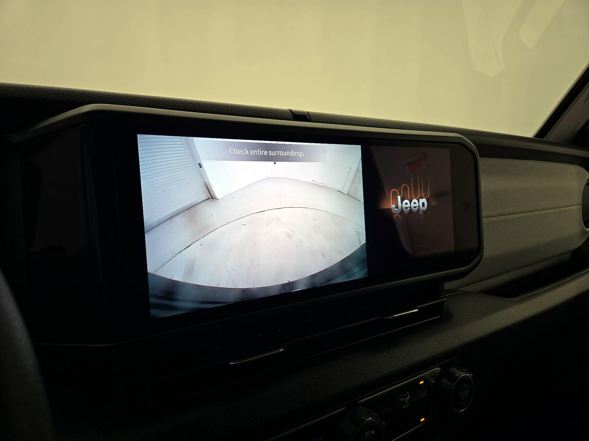 Thumbnail: 2025 Jeep Wrangler - 14