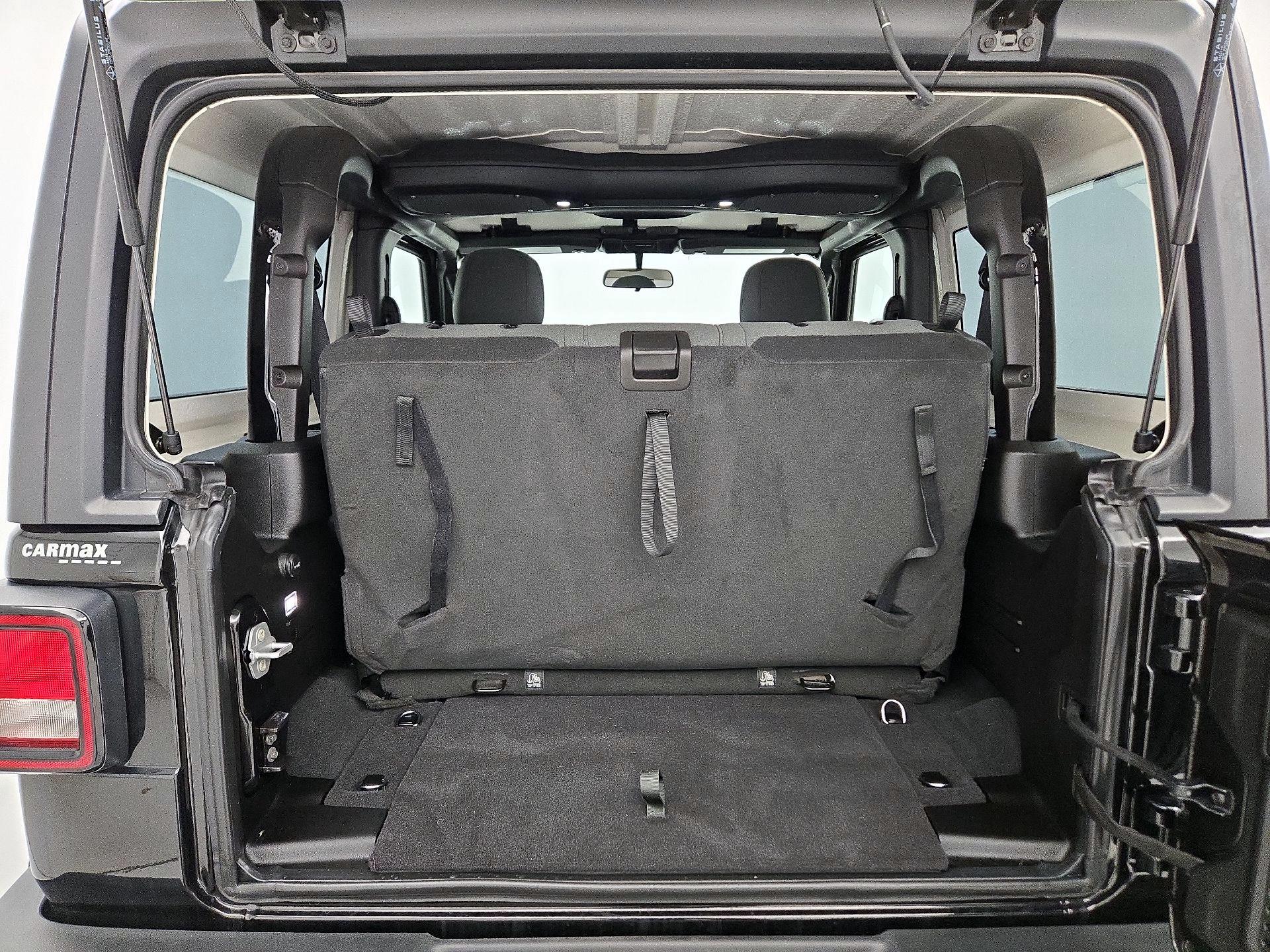 Thumbnail: 2025 Jeep Wrangler - 20