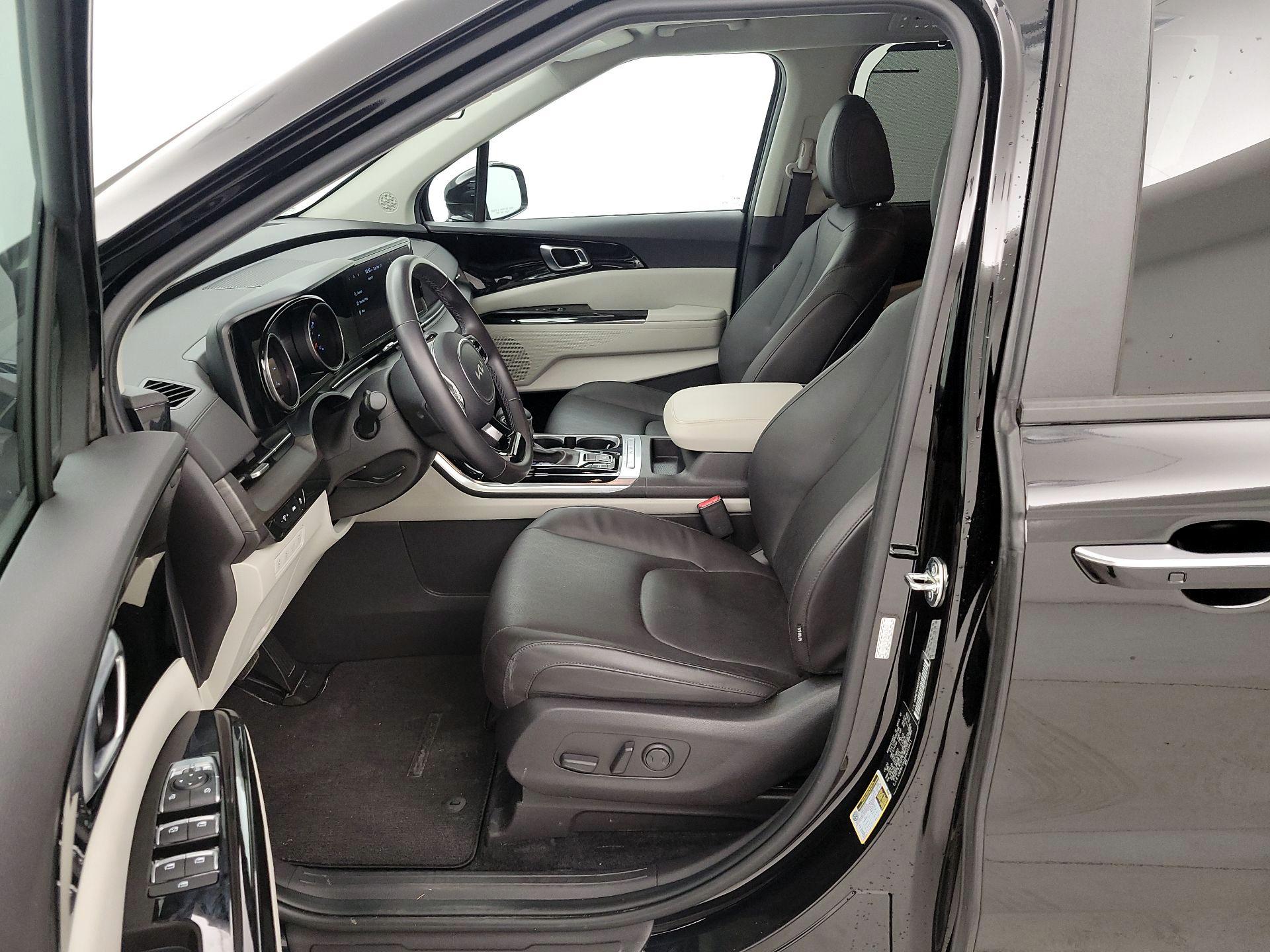 Thumbnail: 2024 Kia Carnival - 11