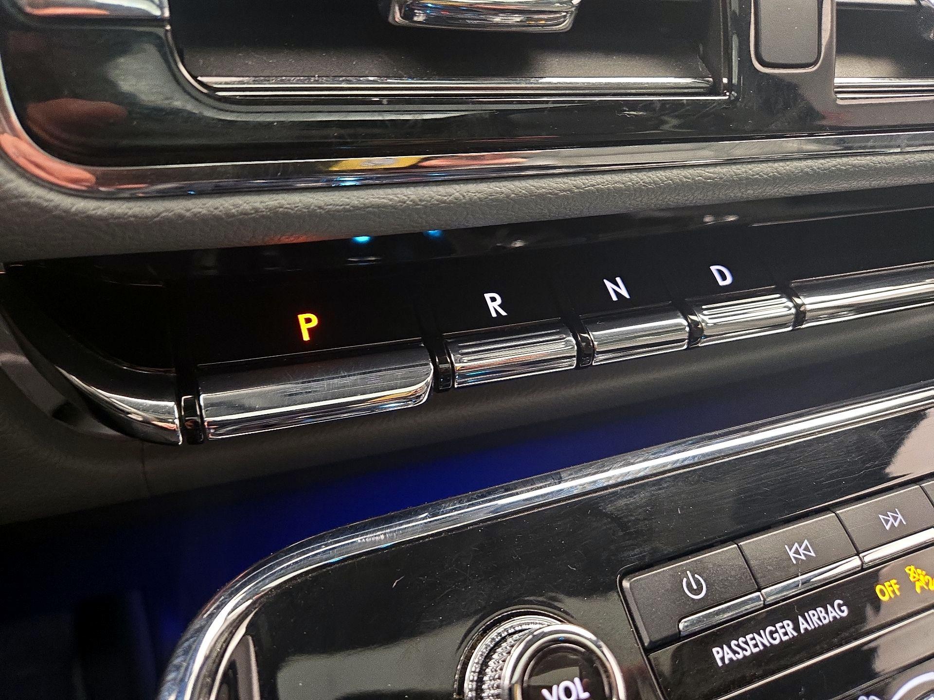 Thumbnail: 2018 Lincoln Navigator - 18