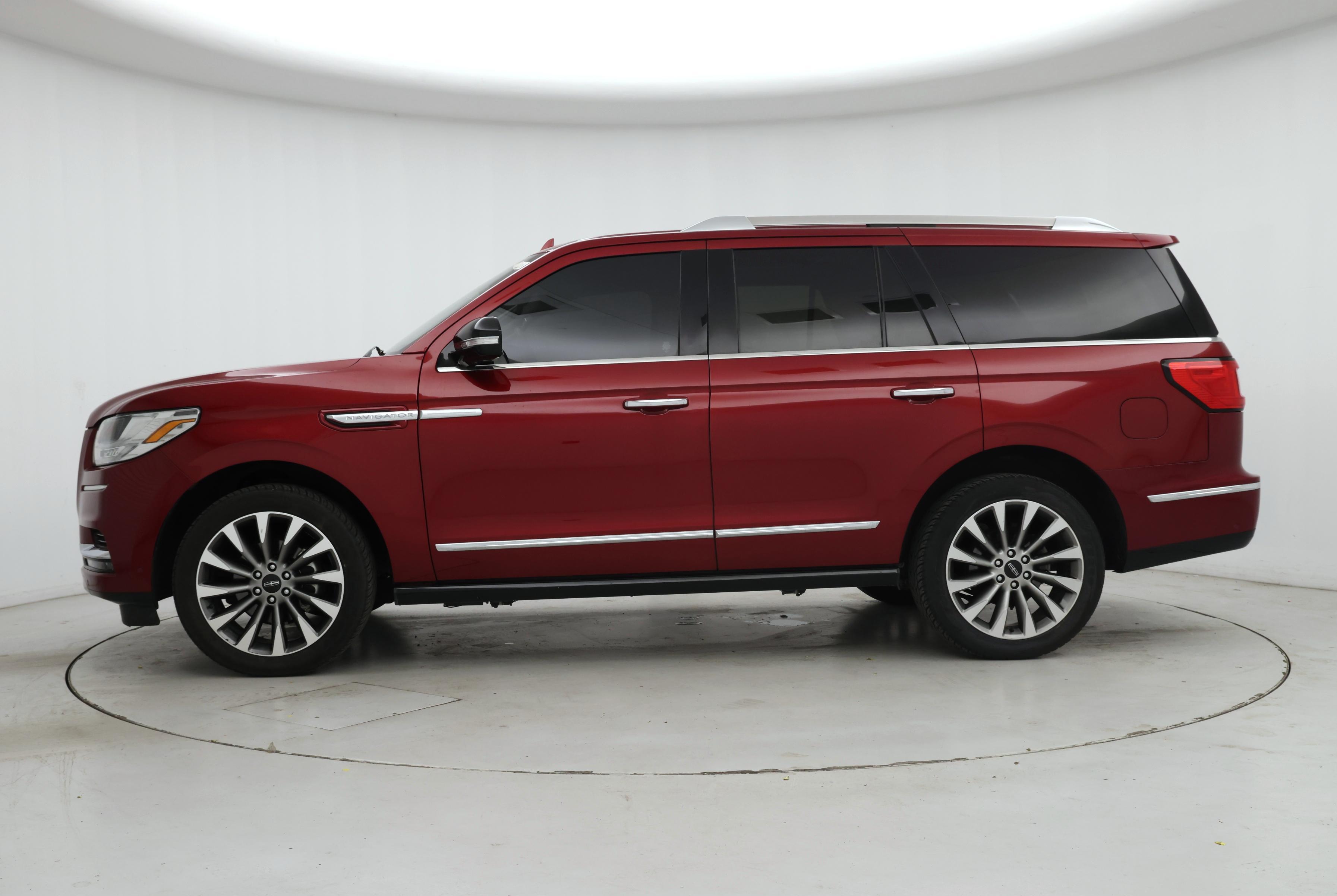 Thumbnail: 2018 Lincoln Navigator - 3