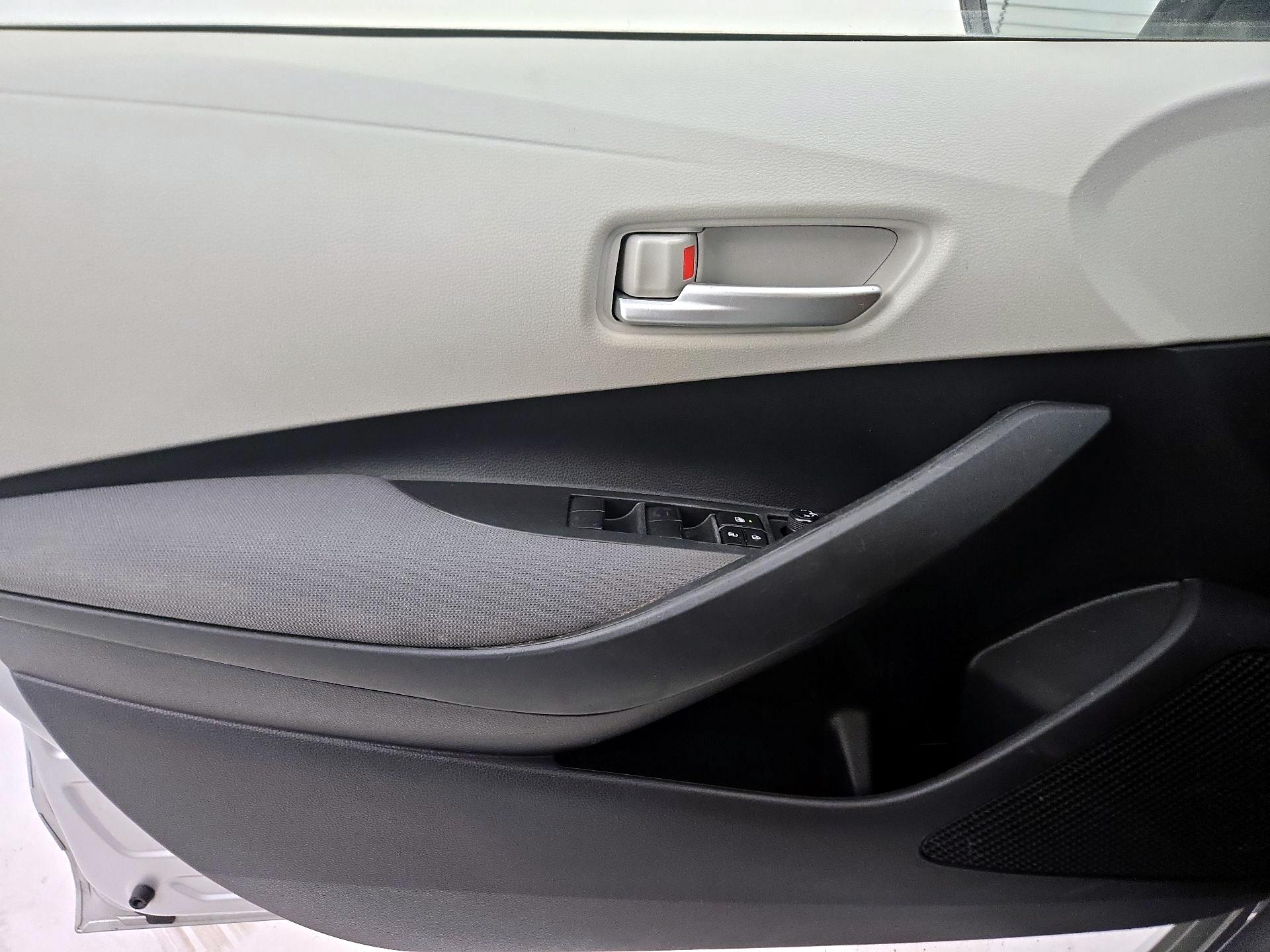 Thumbnail: 2021 Toyota Corolla - 12