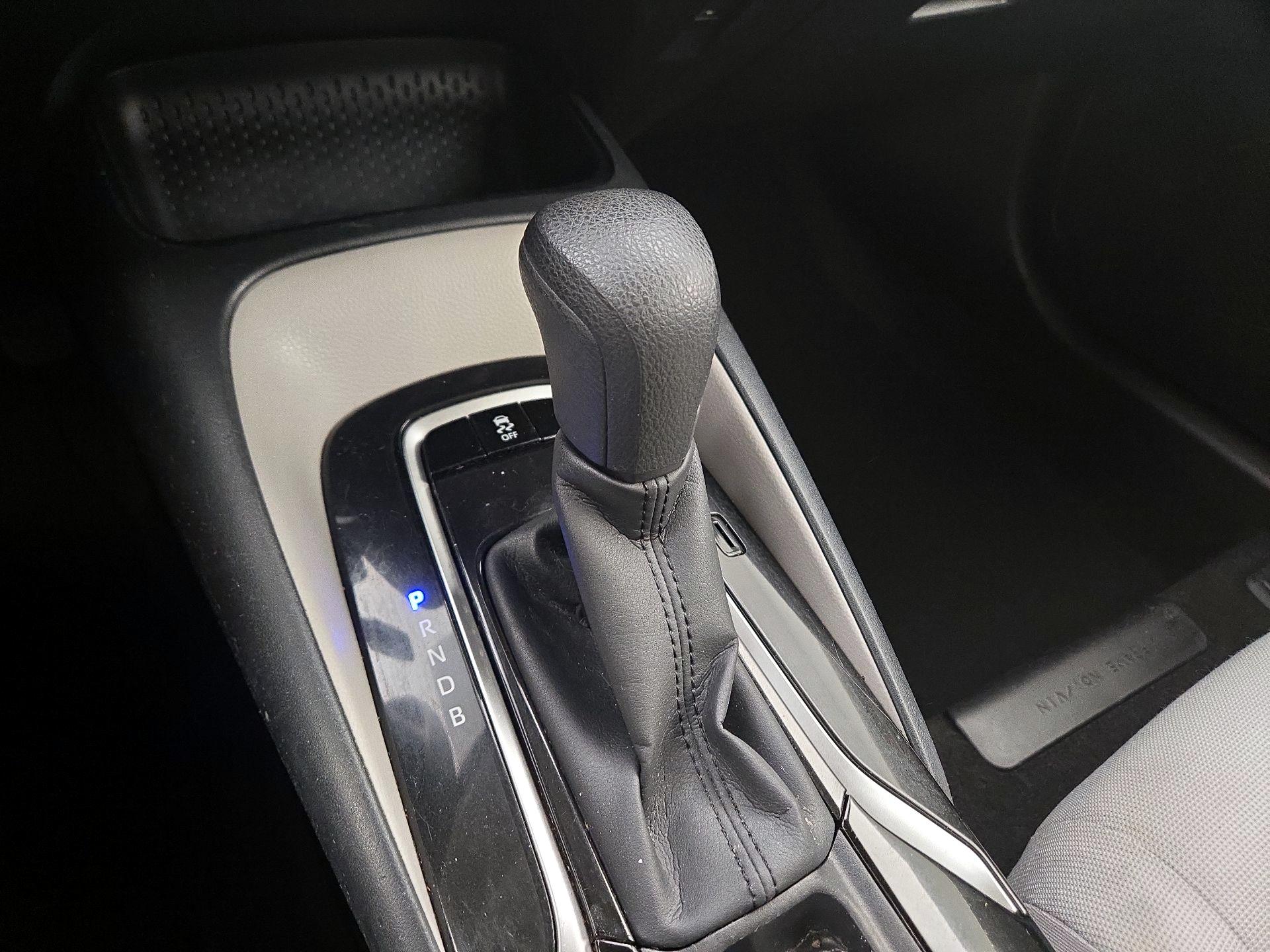 Thumbnail: 2021 Toyota Corolla - 17