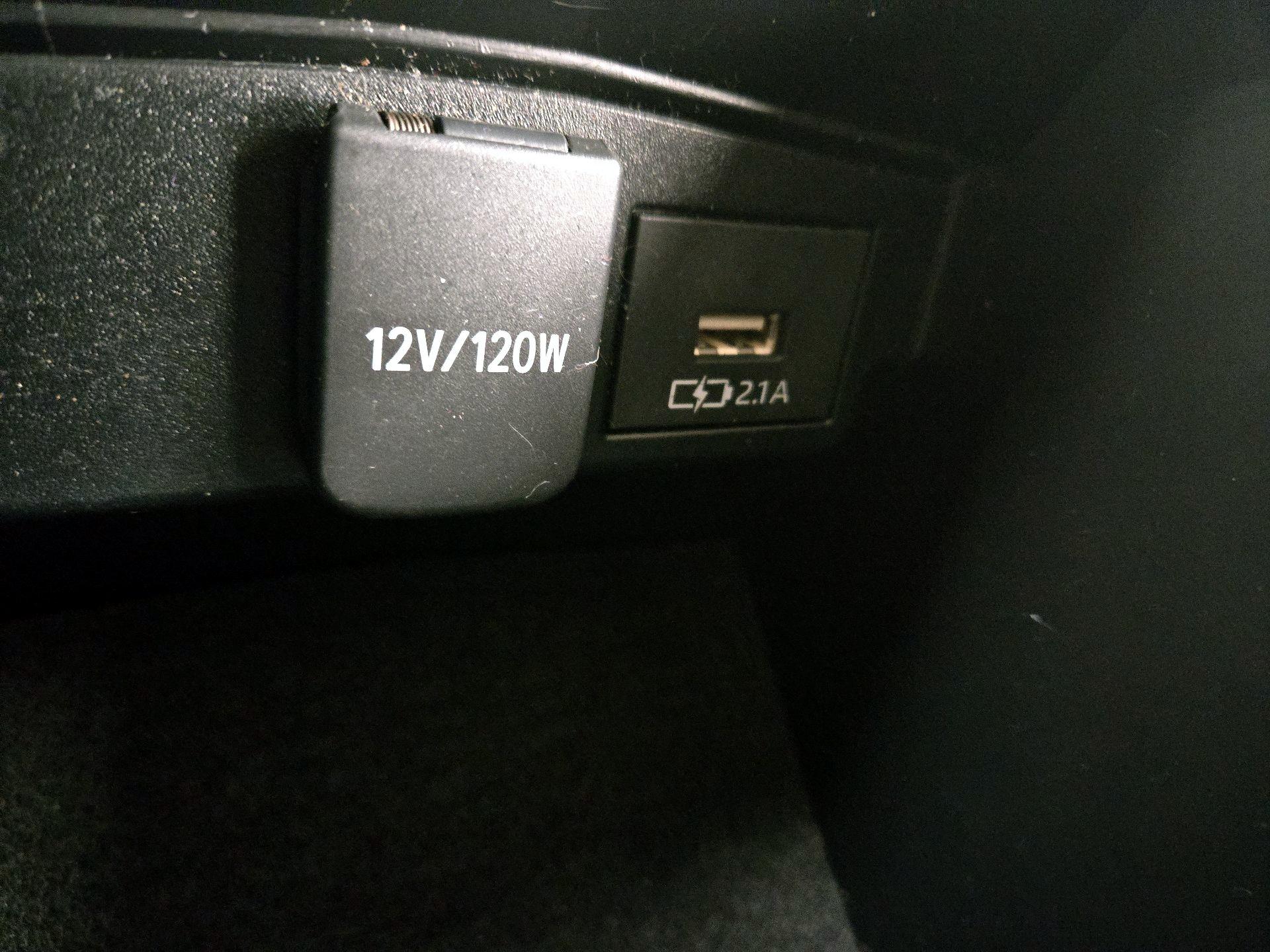 Thumbnail: 2021 Toyota Corolla - 18