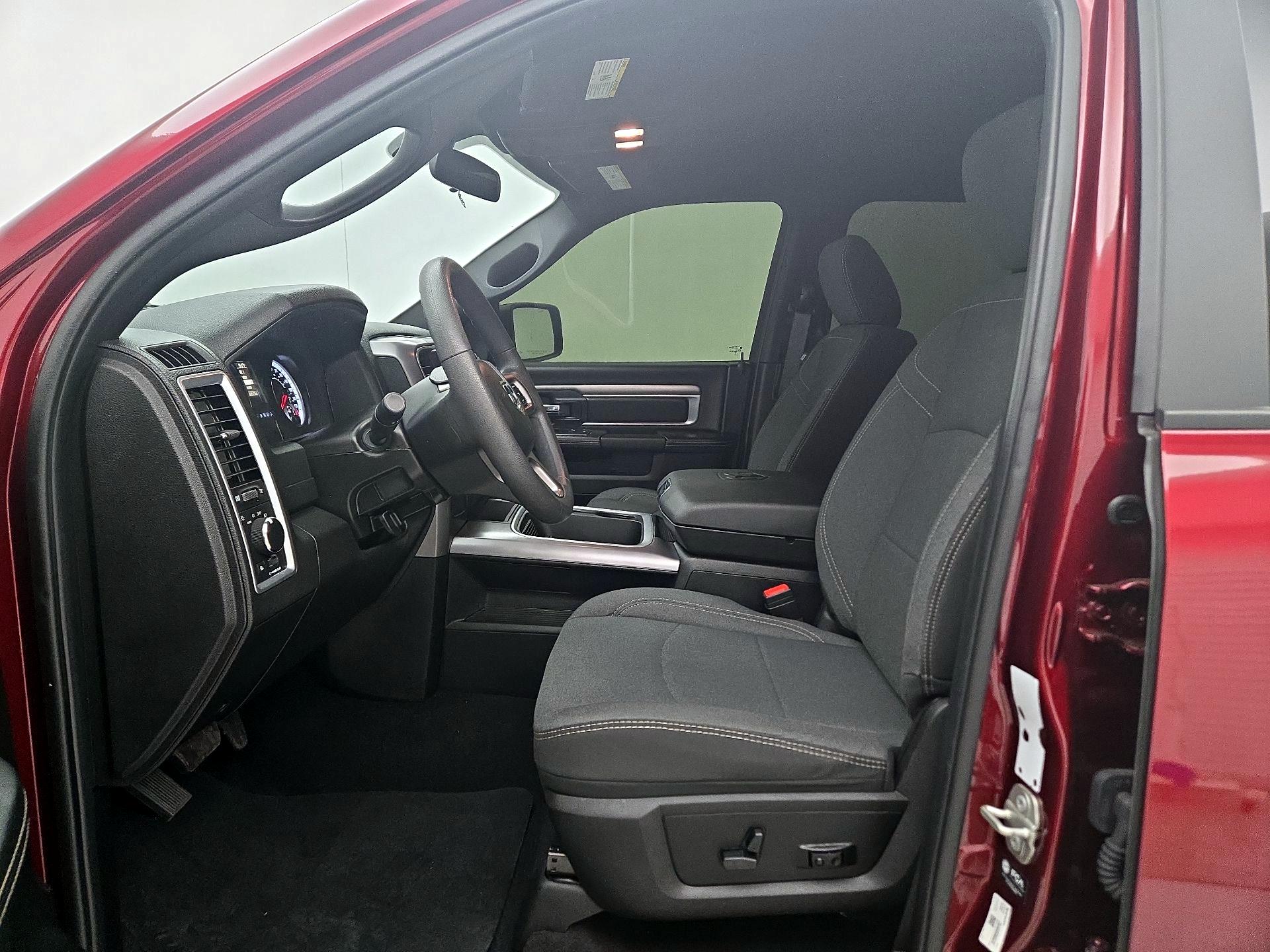 Thumbnail: 2024 RAM 1500 Classic - 11