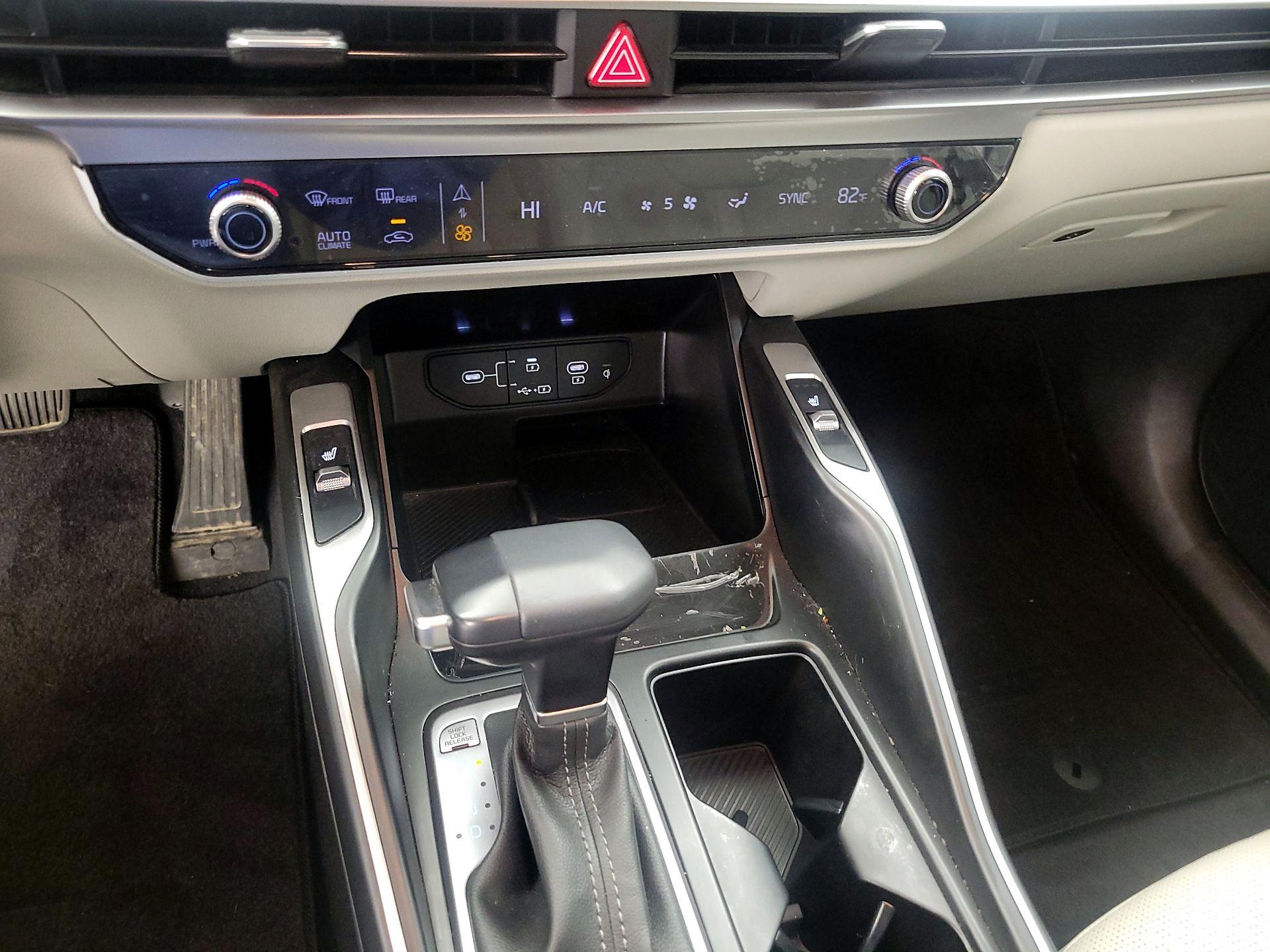 Thumbnail: 2025 Kia Sorento - 17