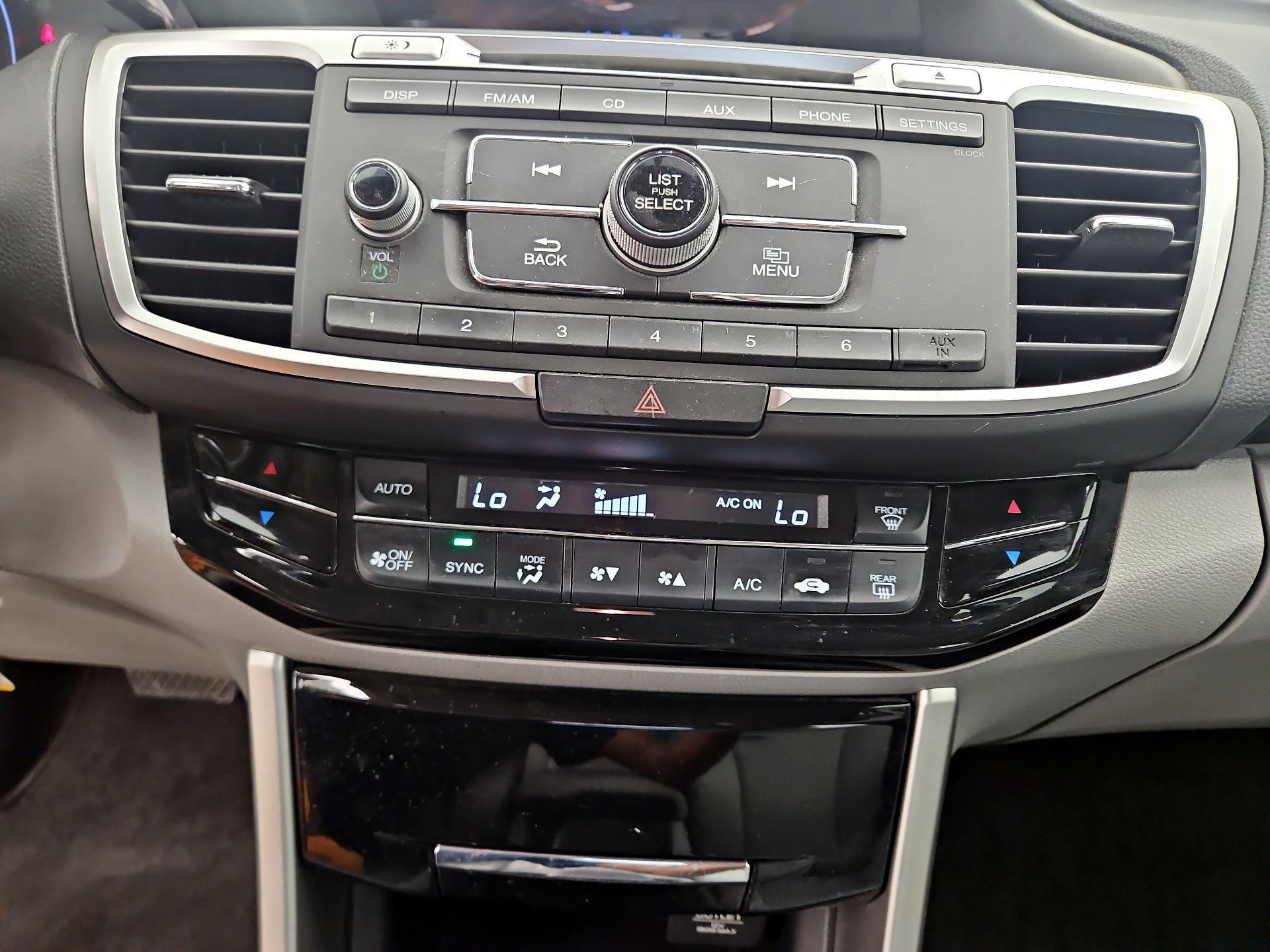 Thumbnail: 2016 Honda Accord - 16