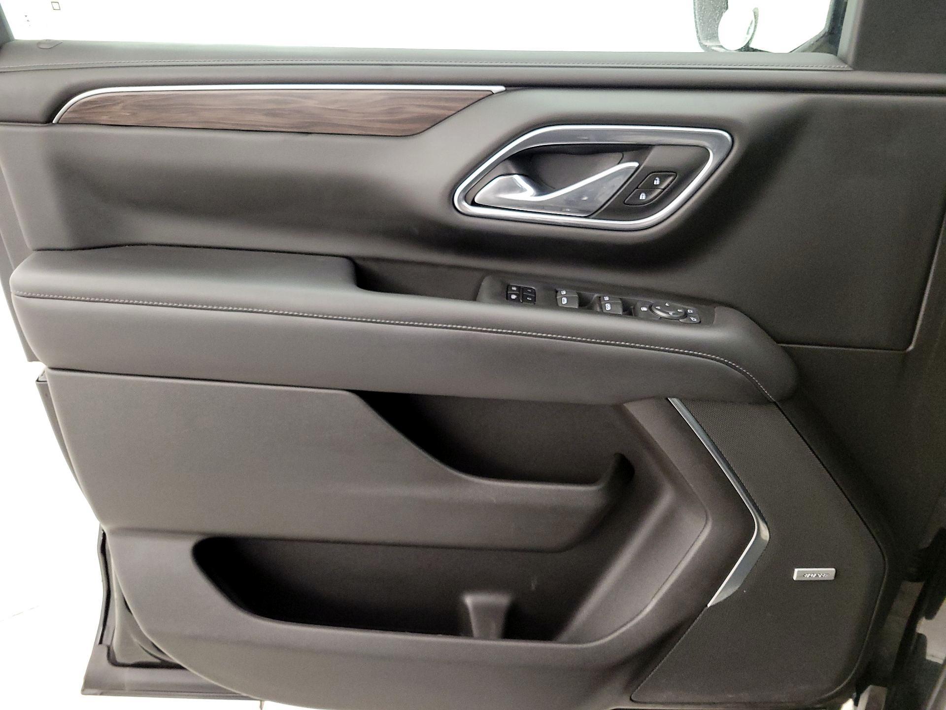 Thumbnail: 2021 Chevrolet Tahoe - 12