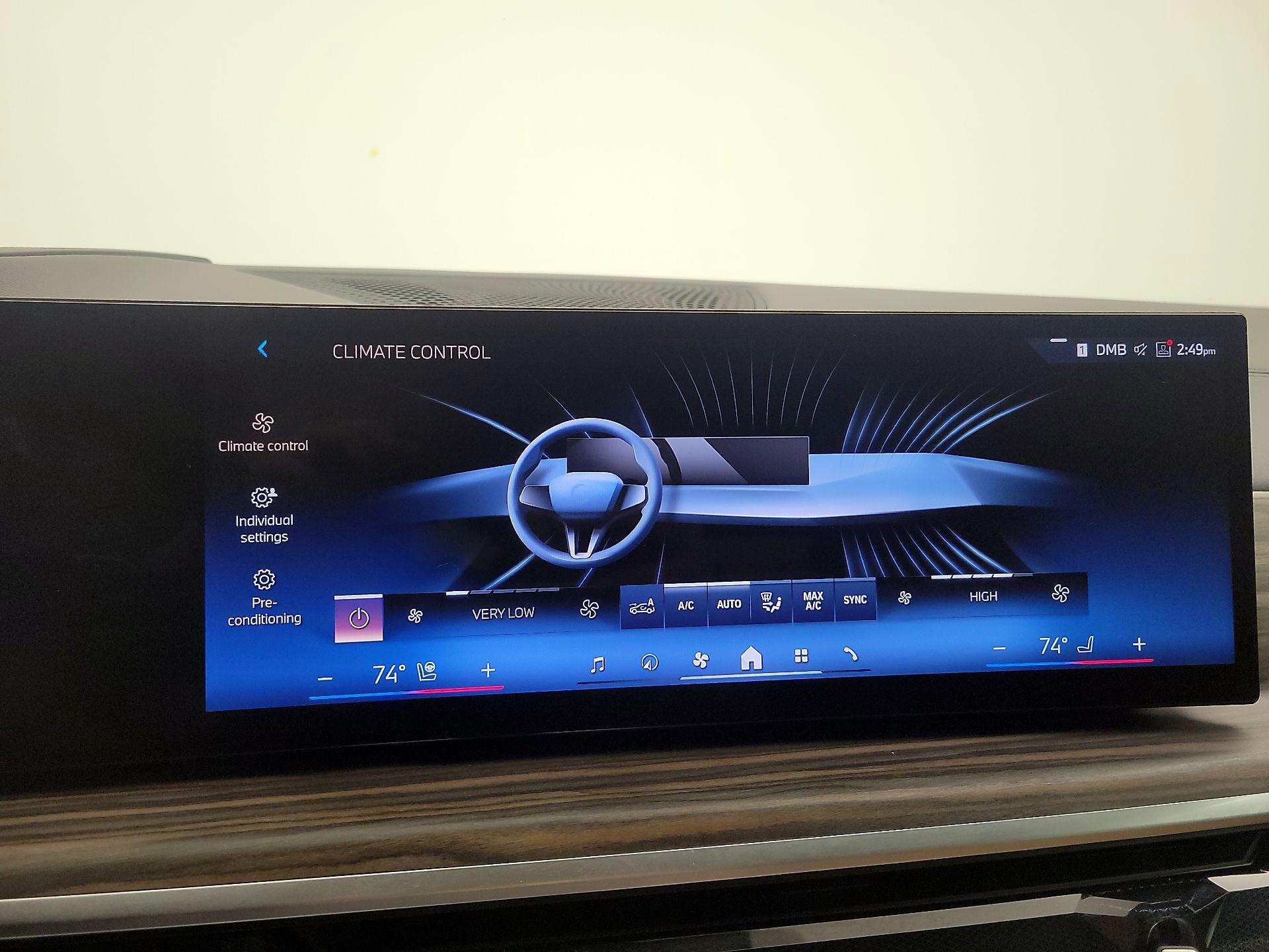 Thumbnail: 2025 BMW X5 - 17