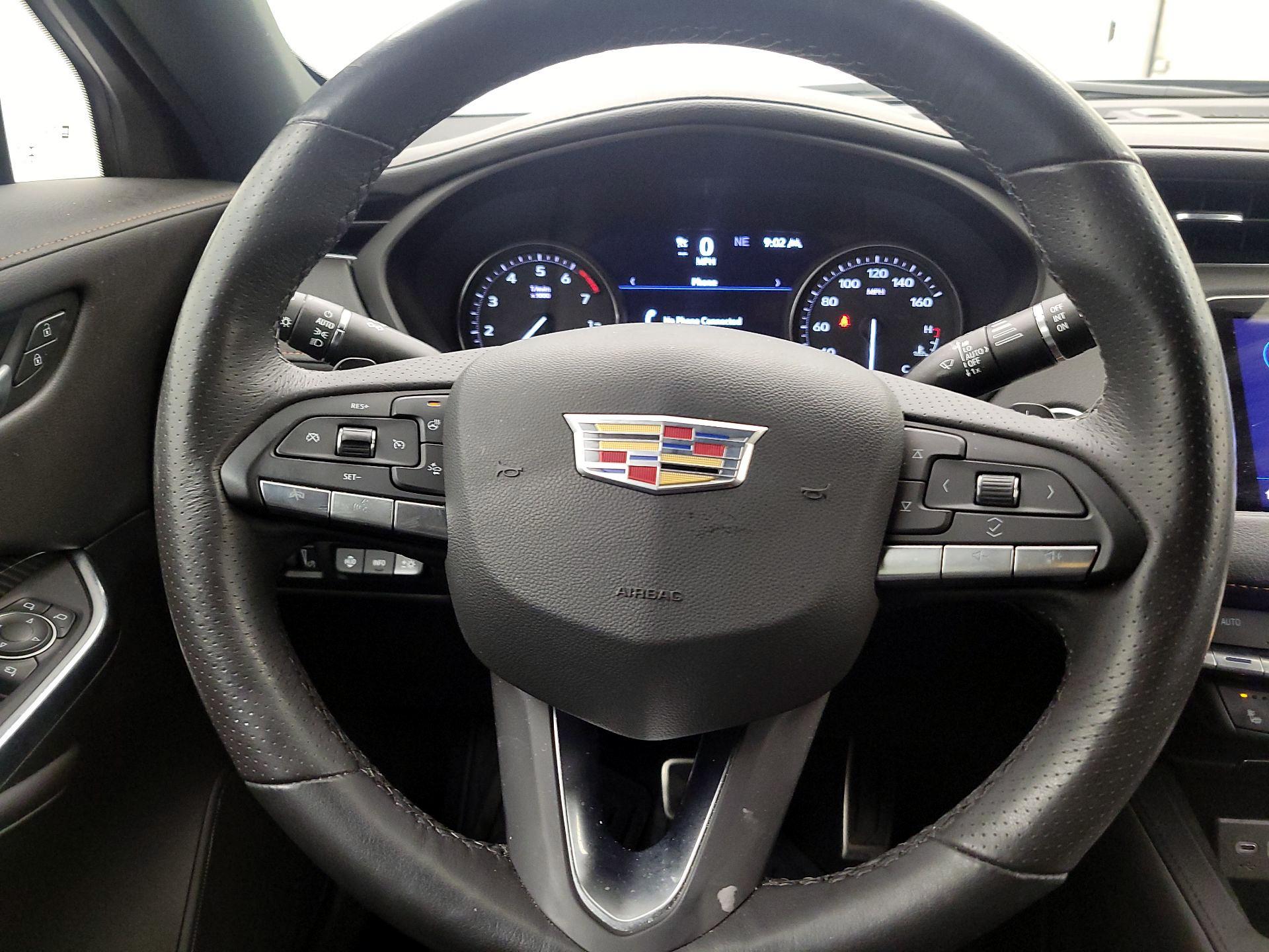Thumbnail: 2023 Cadillac XT4 - 10