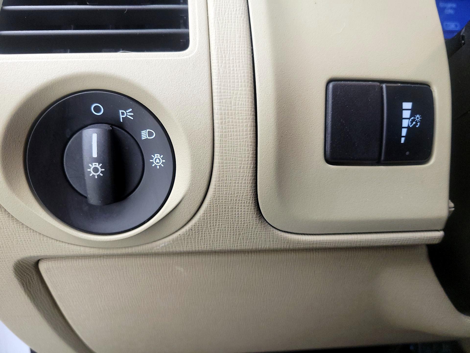 Thumbnail: 2014 Ford Flex - 13