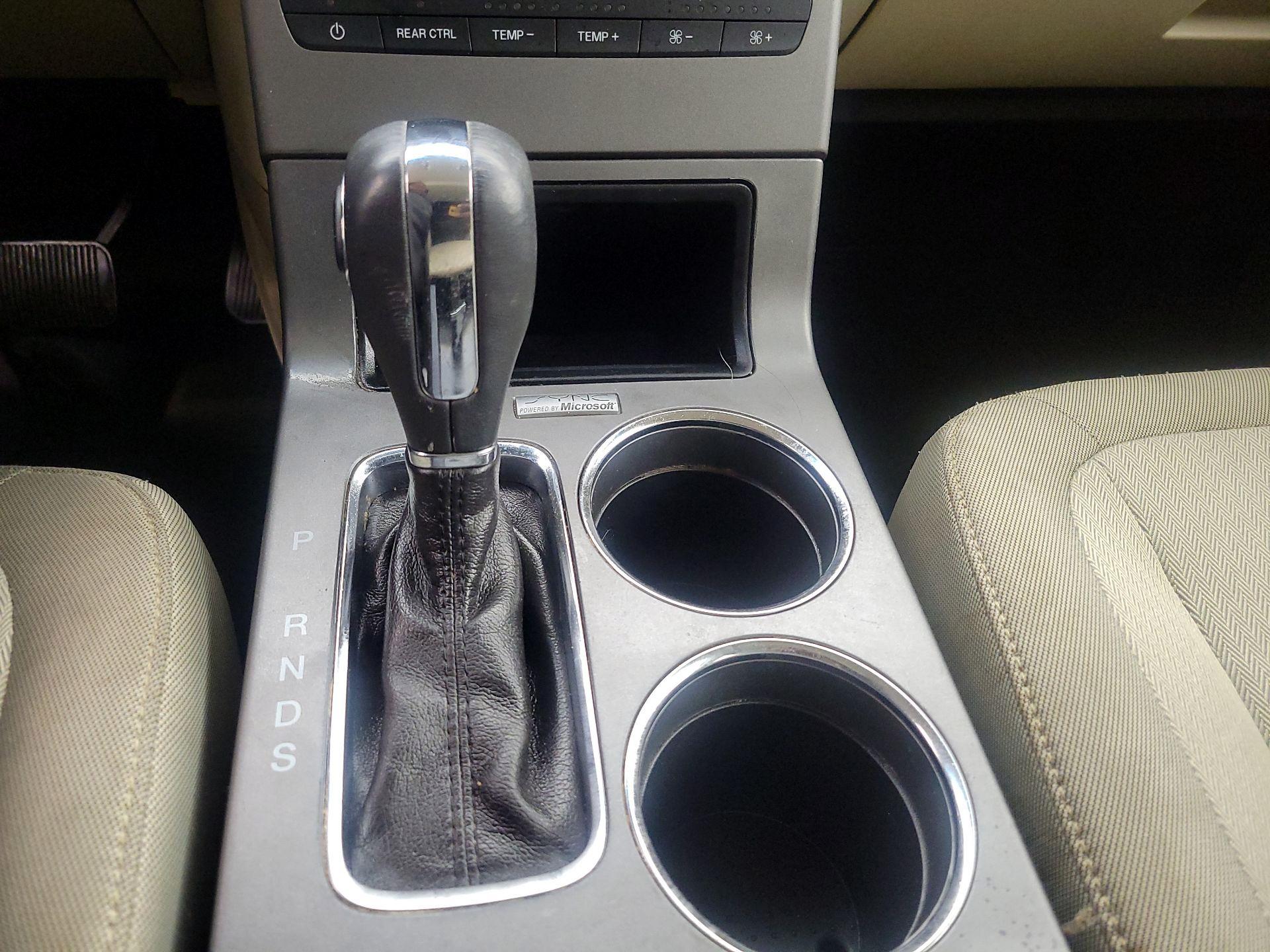 Thumbnail: 2014 Ford Flex - 16