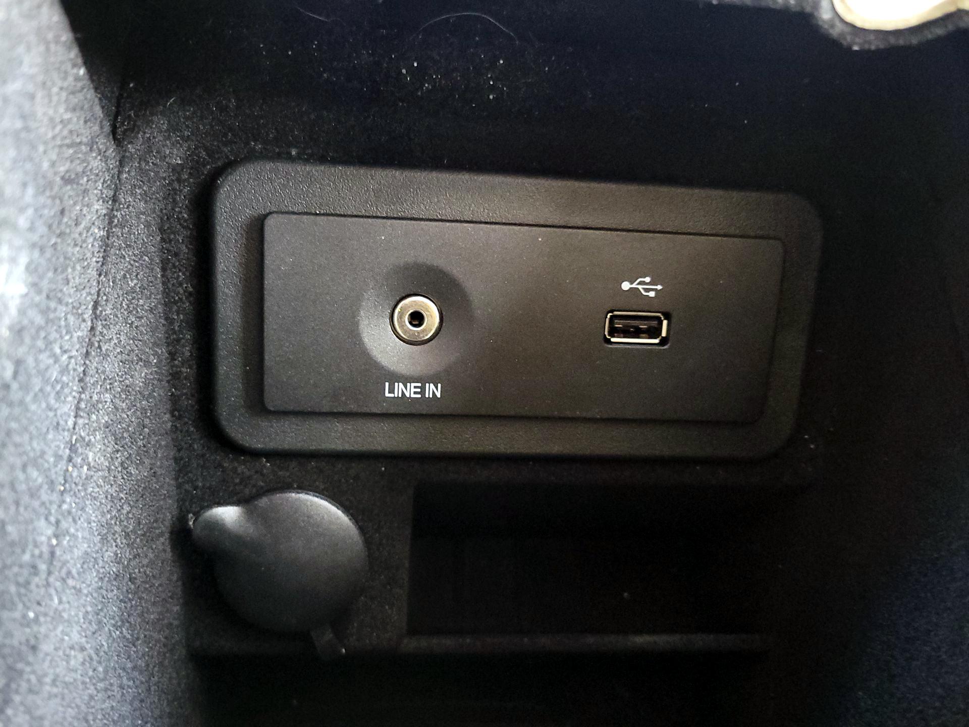 Thumbnail: 2014 Ford Flex - 17