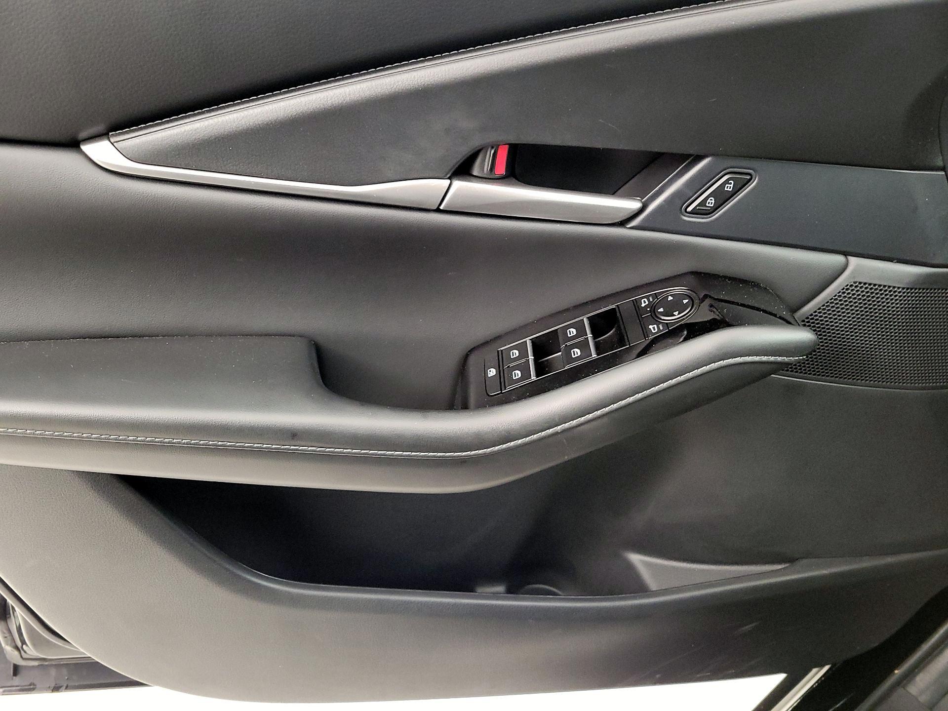 Thumbnail: 2025 Mazda CX-30 - 12