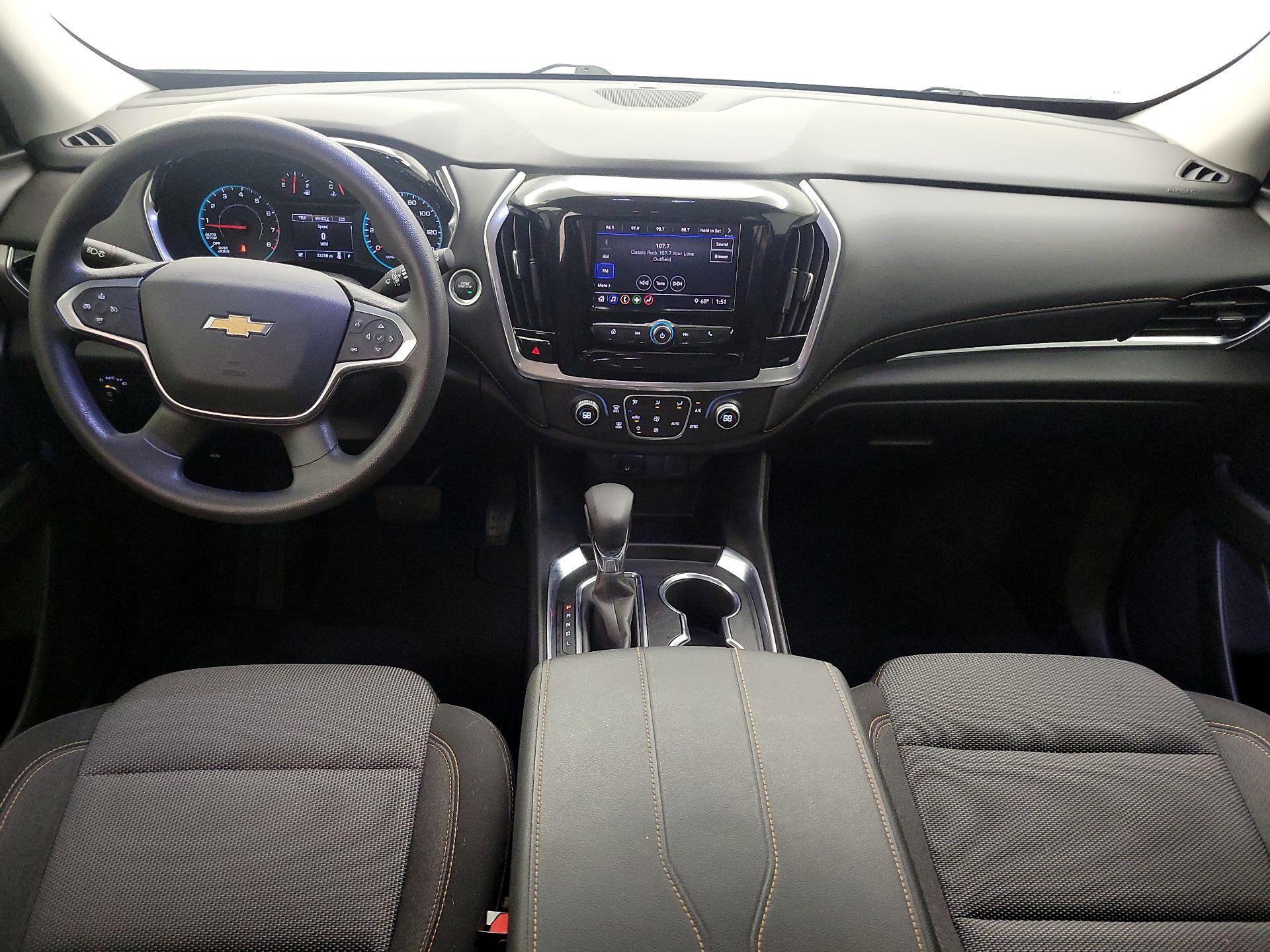 Thumbnail: 2021 Chevrolet Traverse - 9