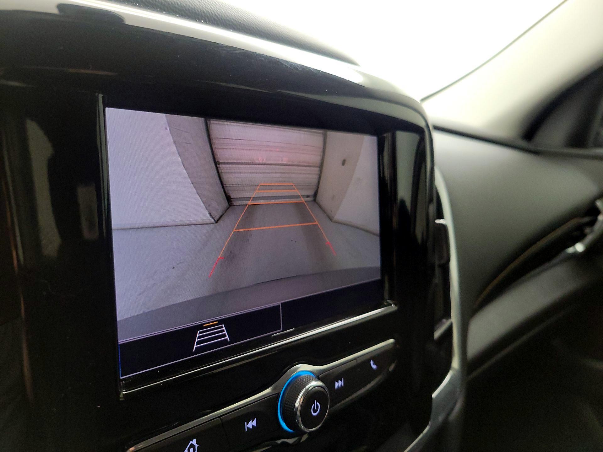 Thumbnail: 2021 Chevrolet Traverse - 14