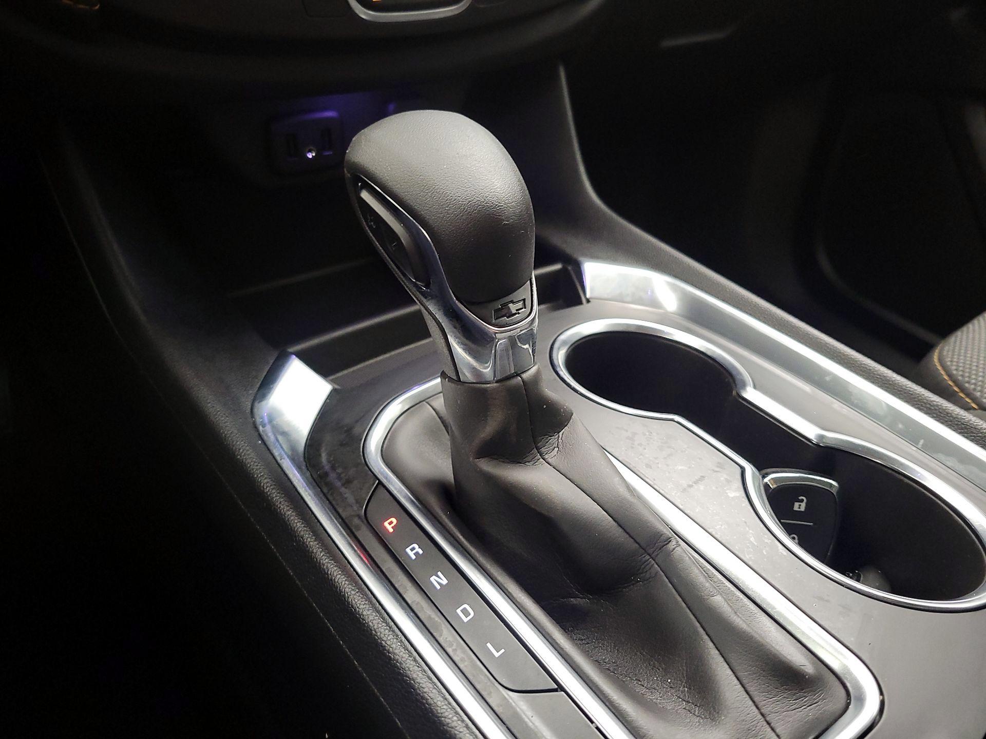 Thumbnail: 2021 Chevrolet Traverse - 17