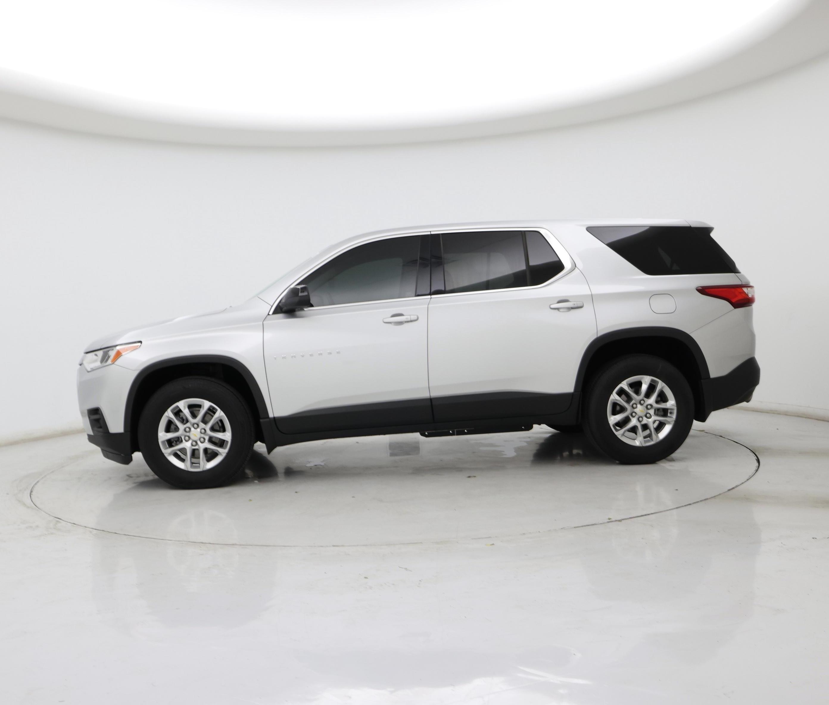 Thumbnail: 2021 Chevrolet Traverse - 3