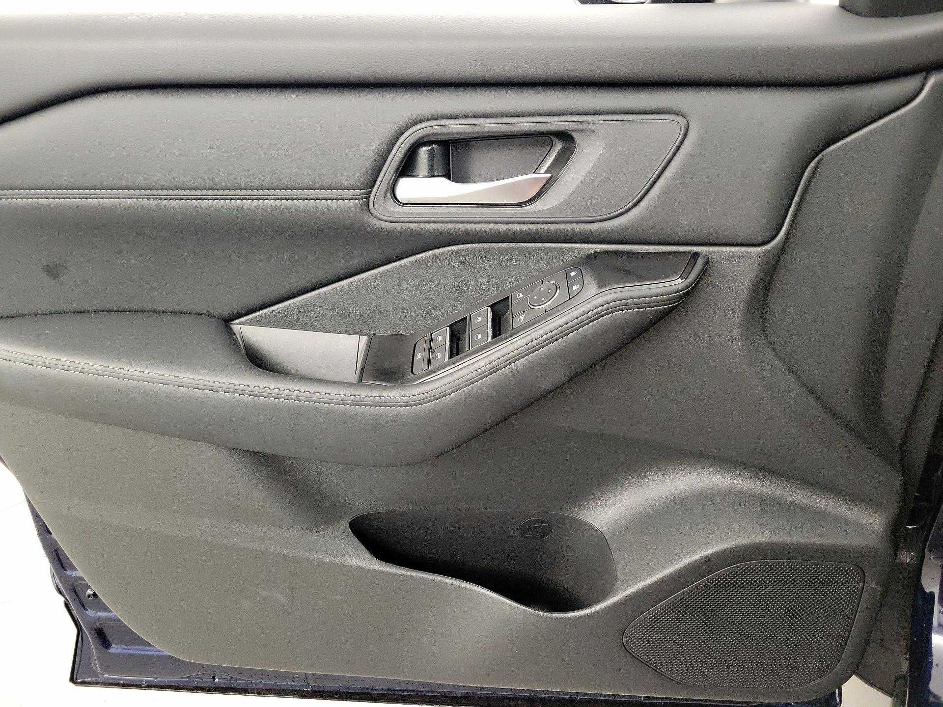 Thumbnail: 2026 Nissan Rogue - 12