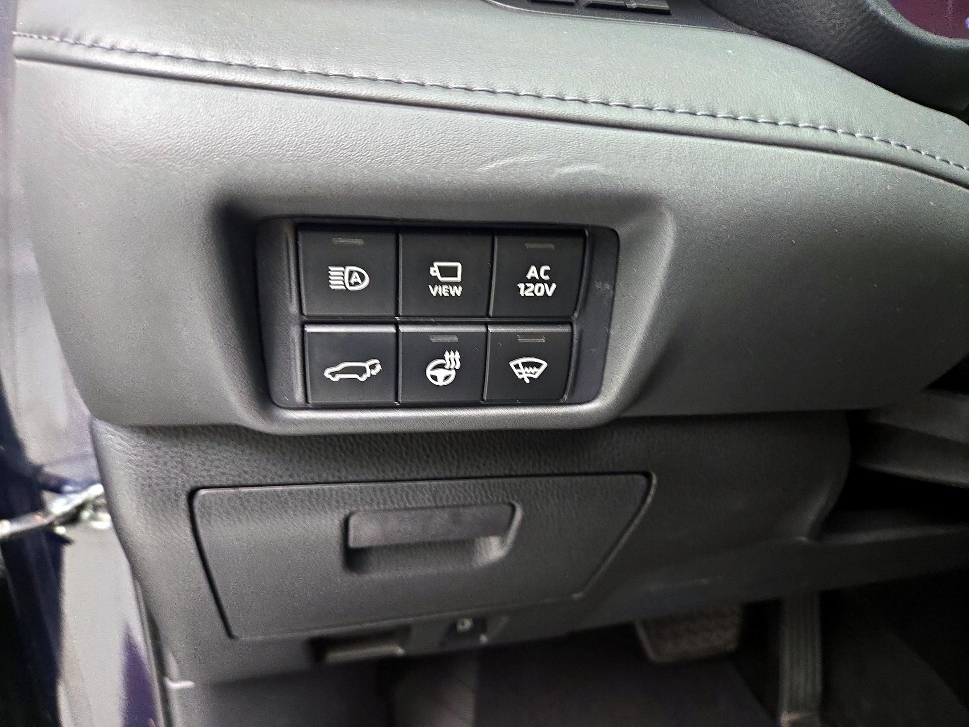 Thumbnail: 2021 Toyota Highlander - 13