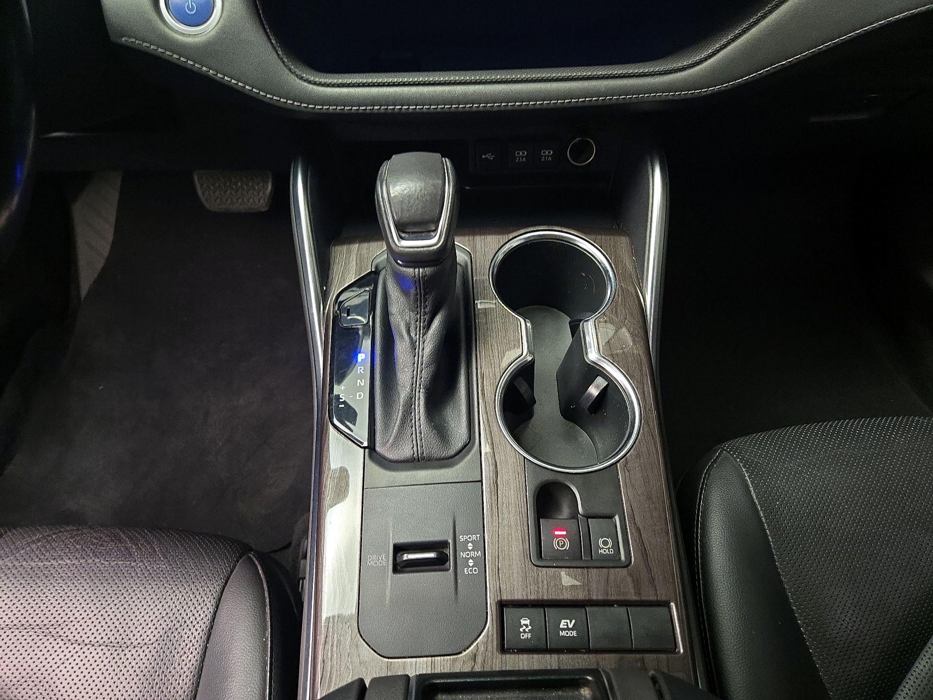 Thumbnail: 2021 Toyota Highlander - 17