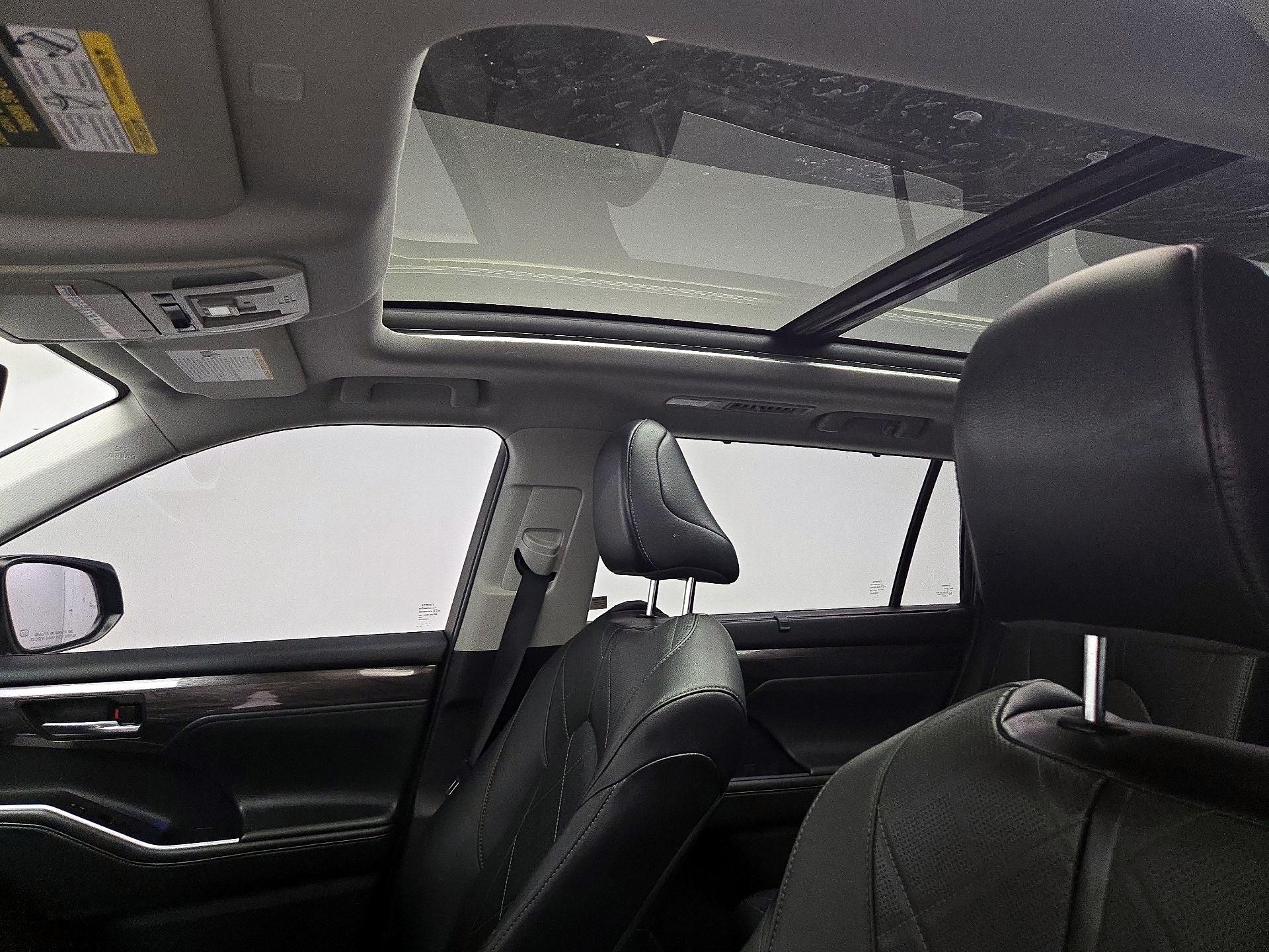 Thumbnail: 2021 Toyota Highlander - 19