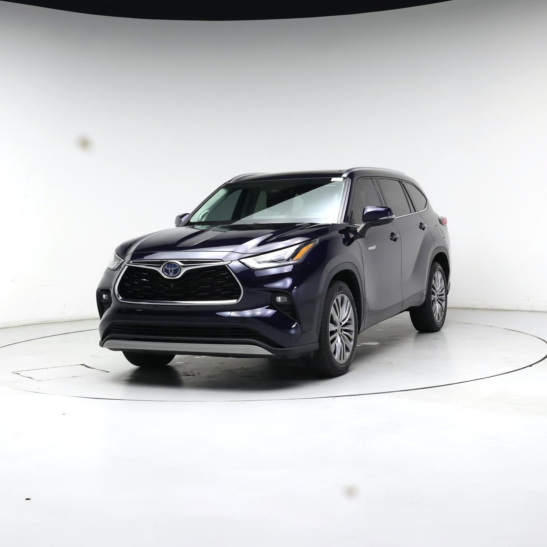 Thumbnail: 2021 Toyota Highlander - 4