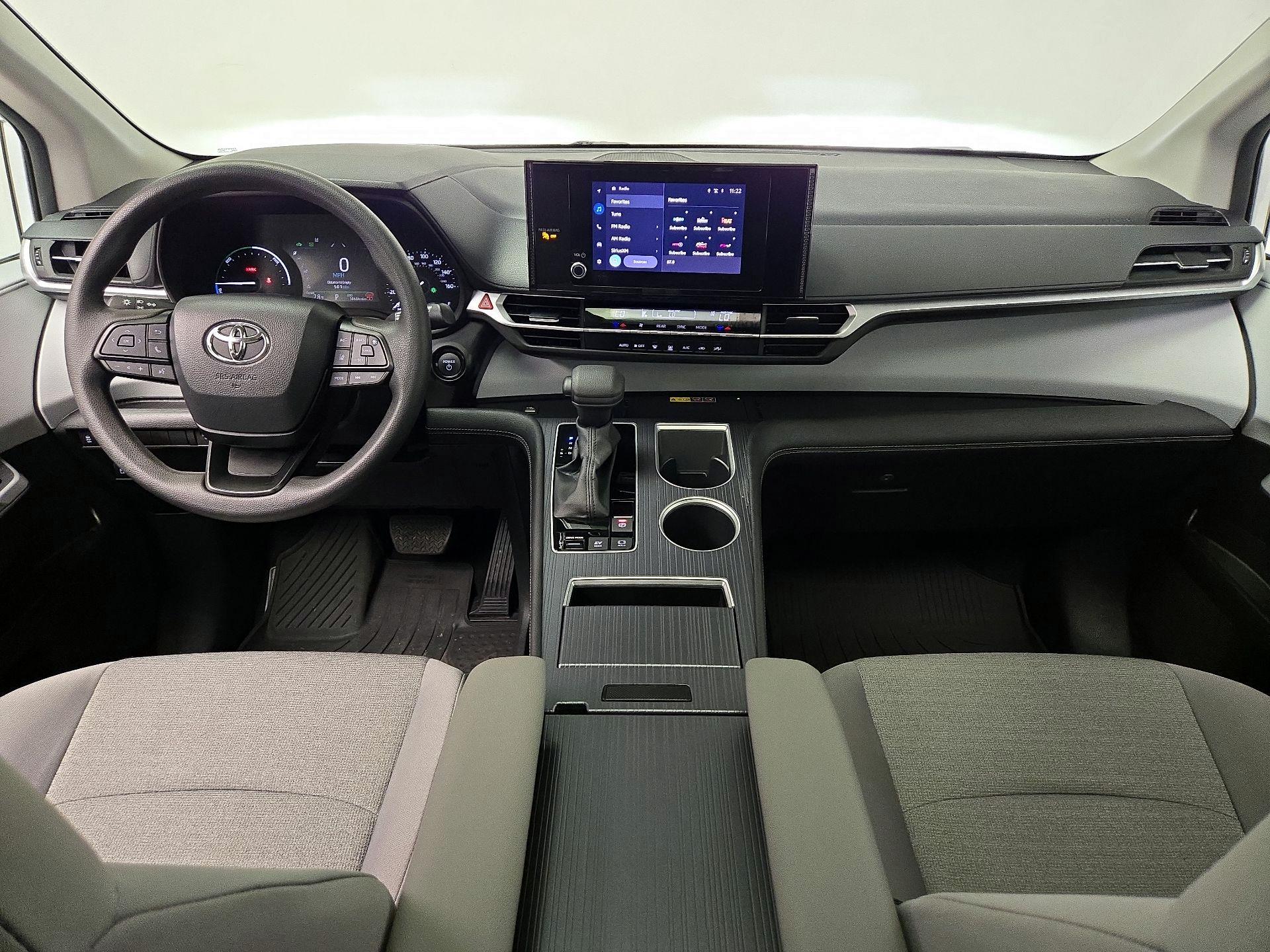 Thumbnail: 2025 Toyota Sienna - 9