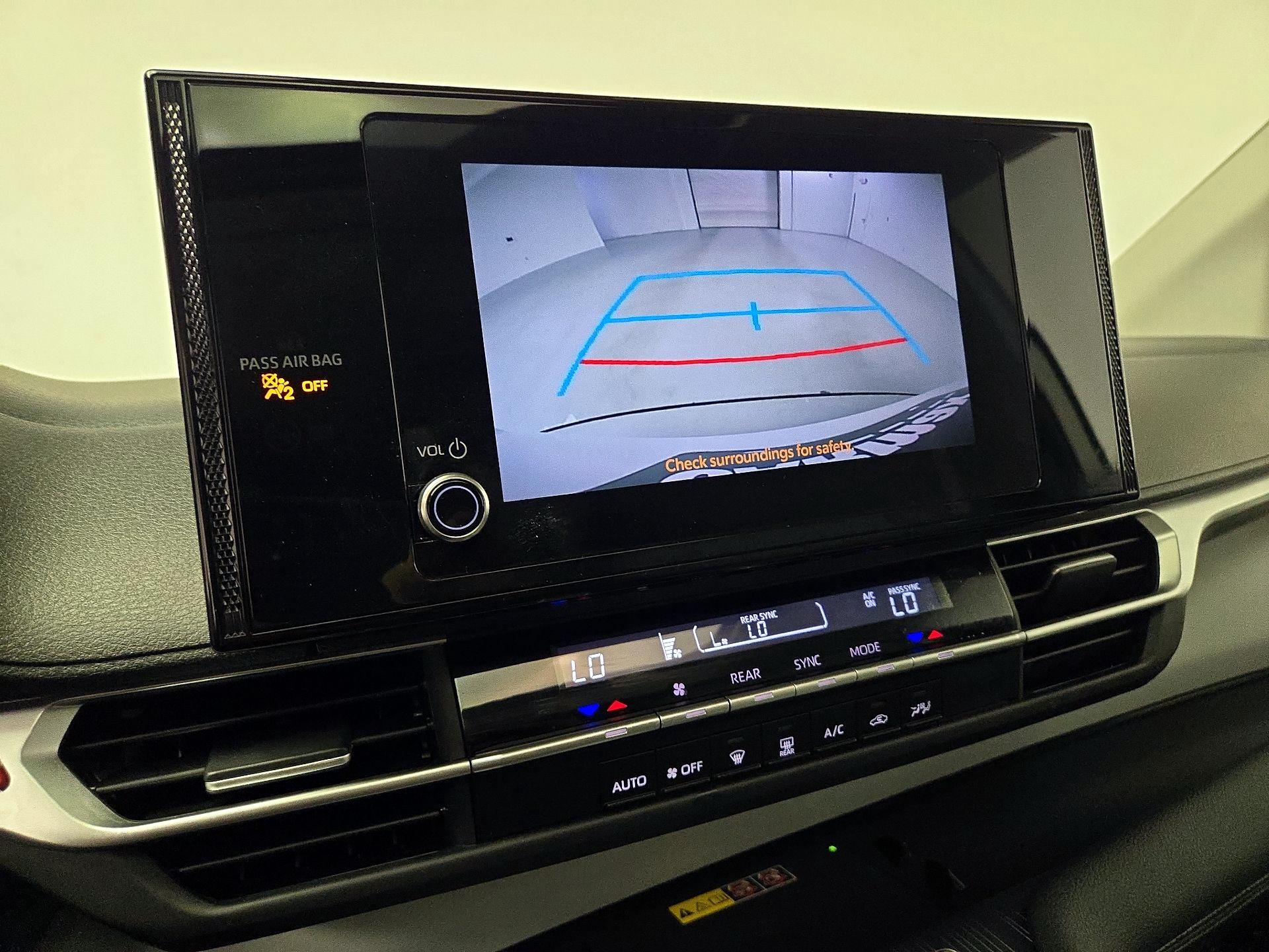 Thumbnail: 2025 Toyota Sienna - 14