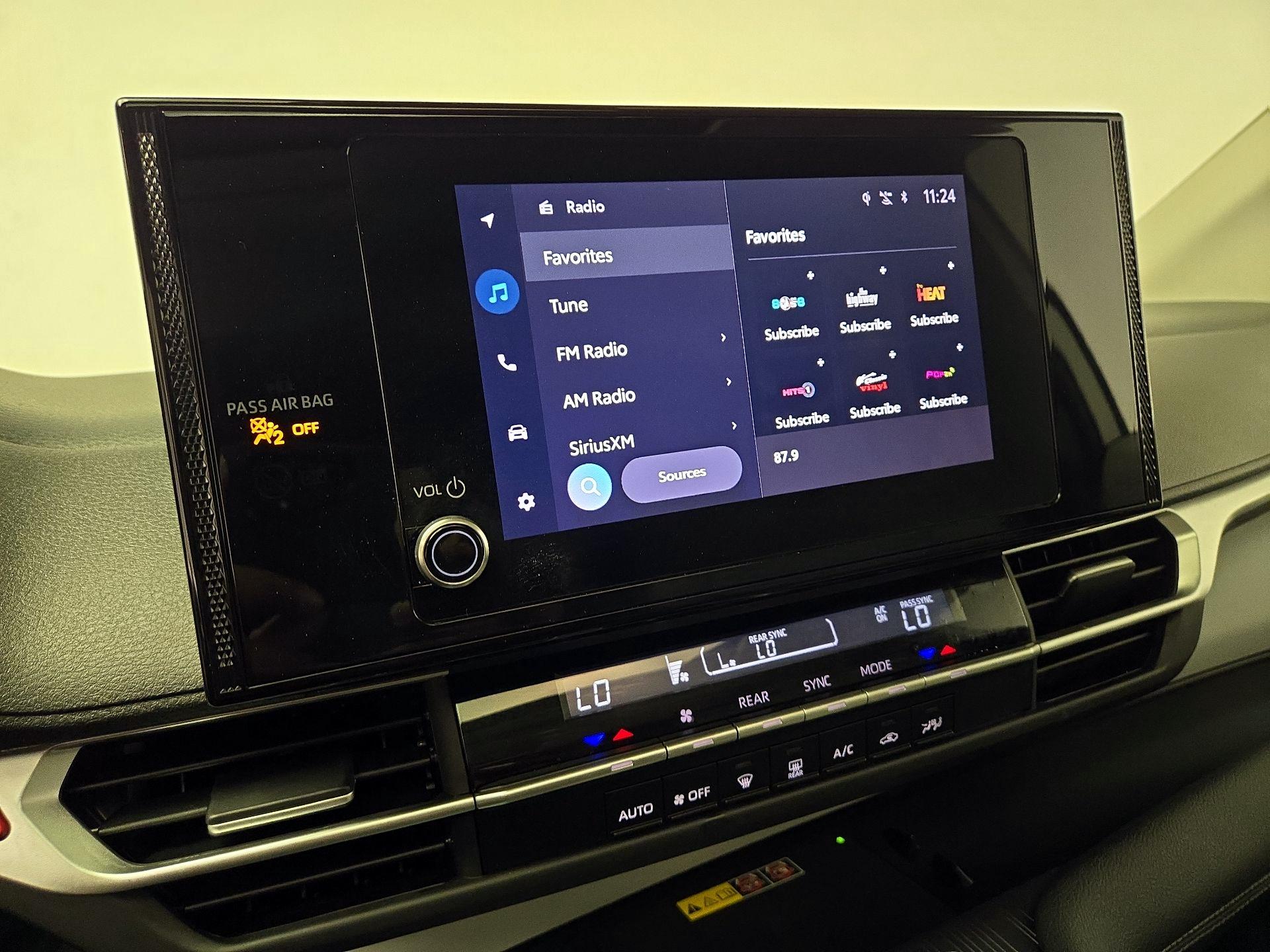 Thumbnail: 2025 Toyota Sienna - 15