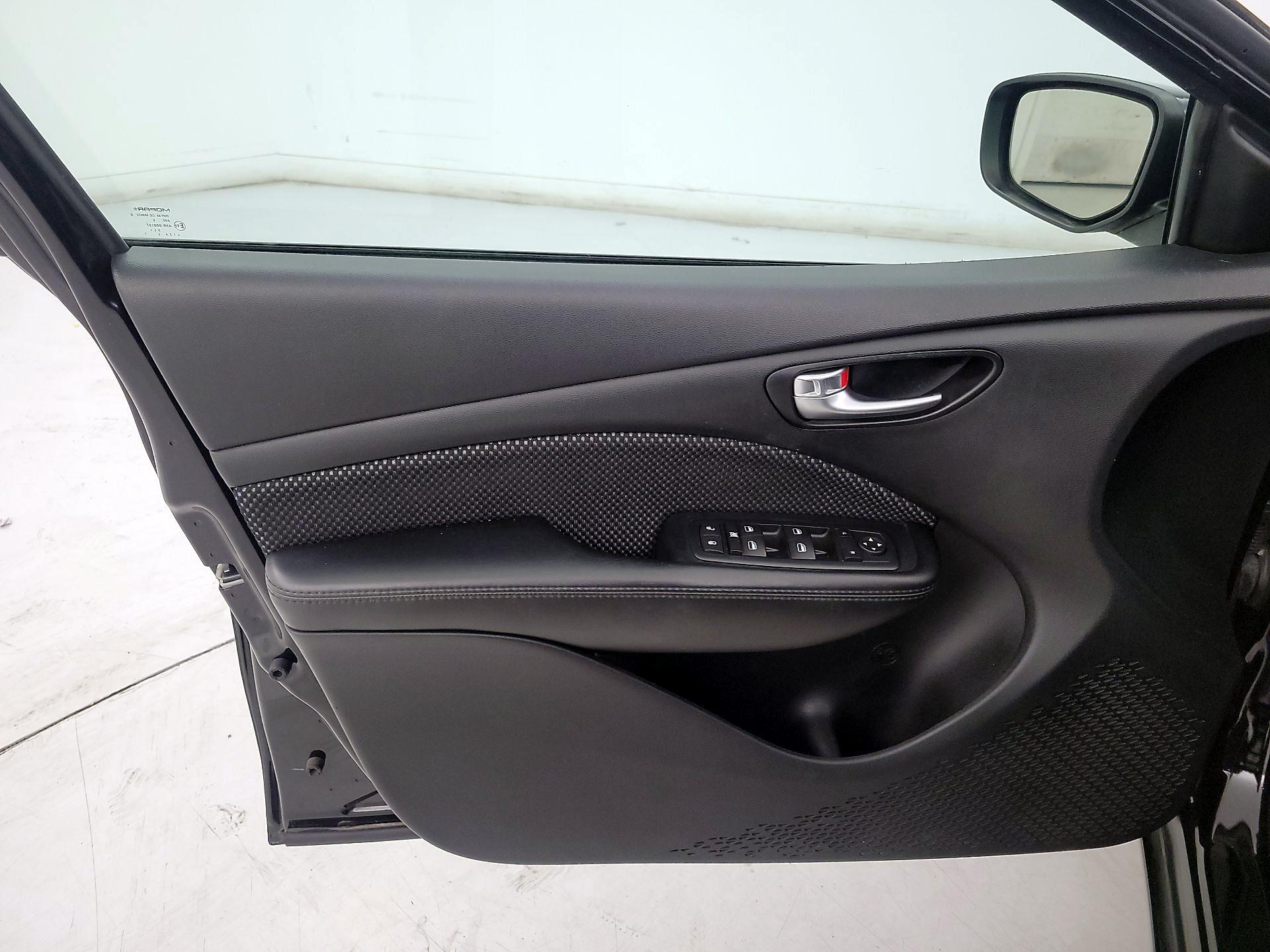 Thumbnail: 2016 Dodge Dart - 12