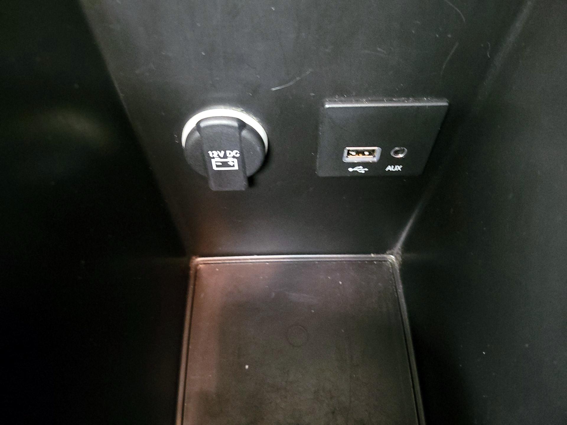 Thumbnail: 2016 Dodge Dart - 17