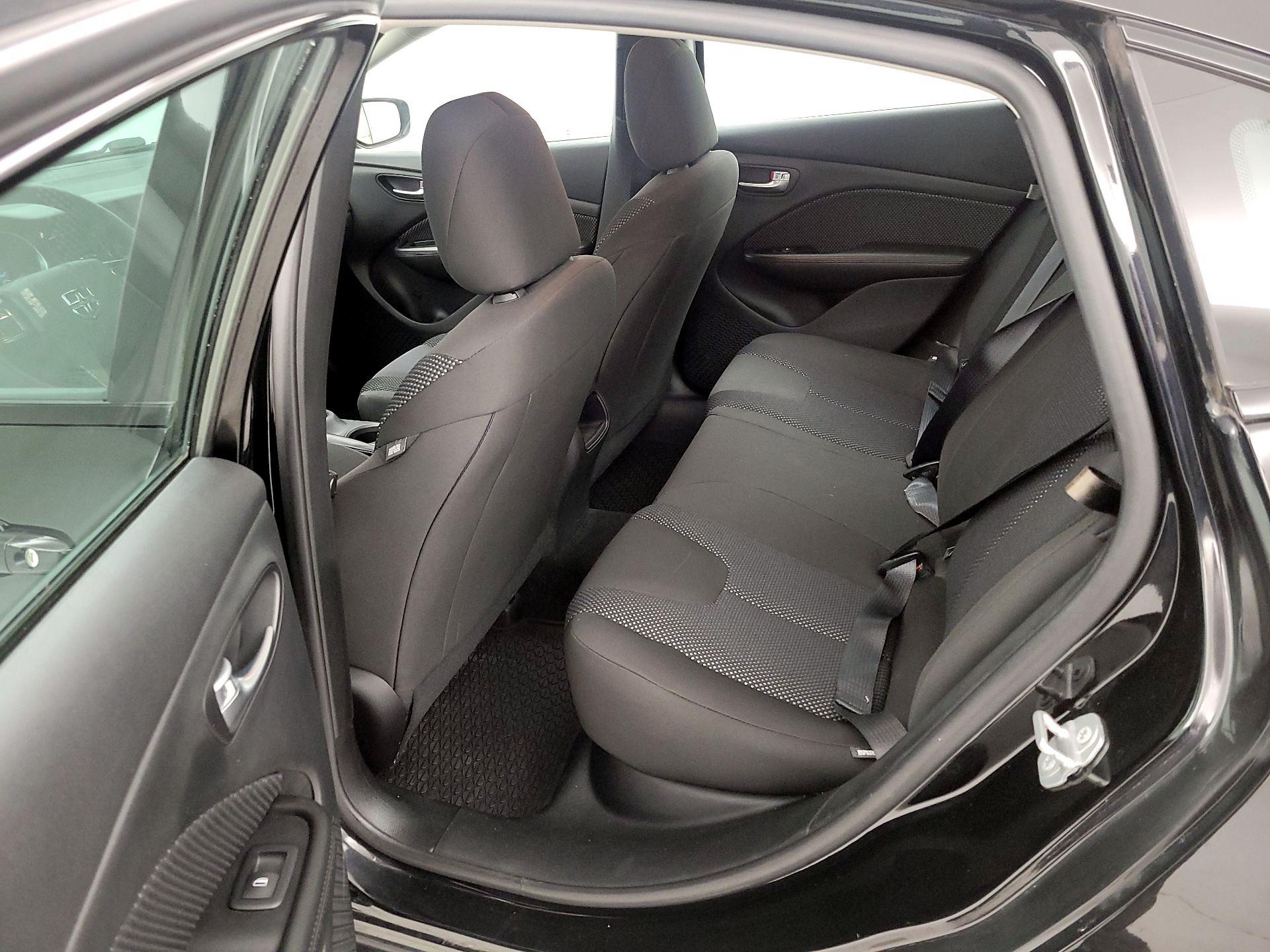 Thumbnail: 2016 Dodge Dart - 18