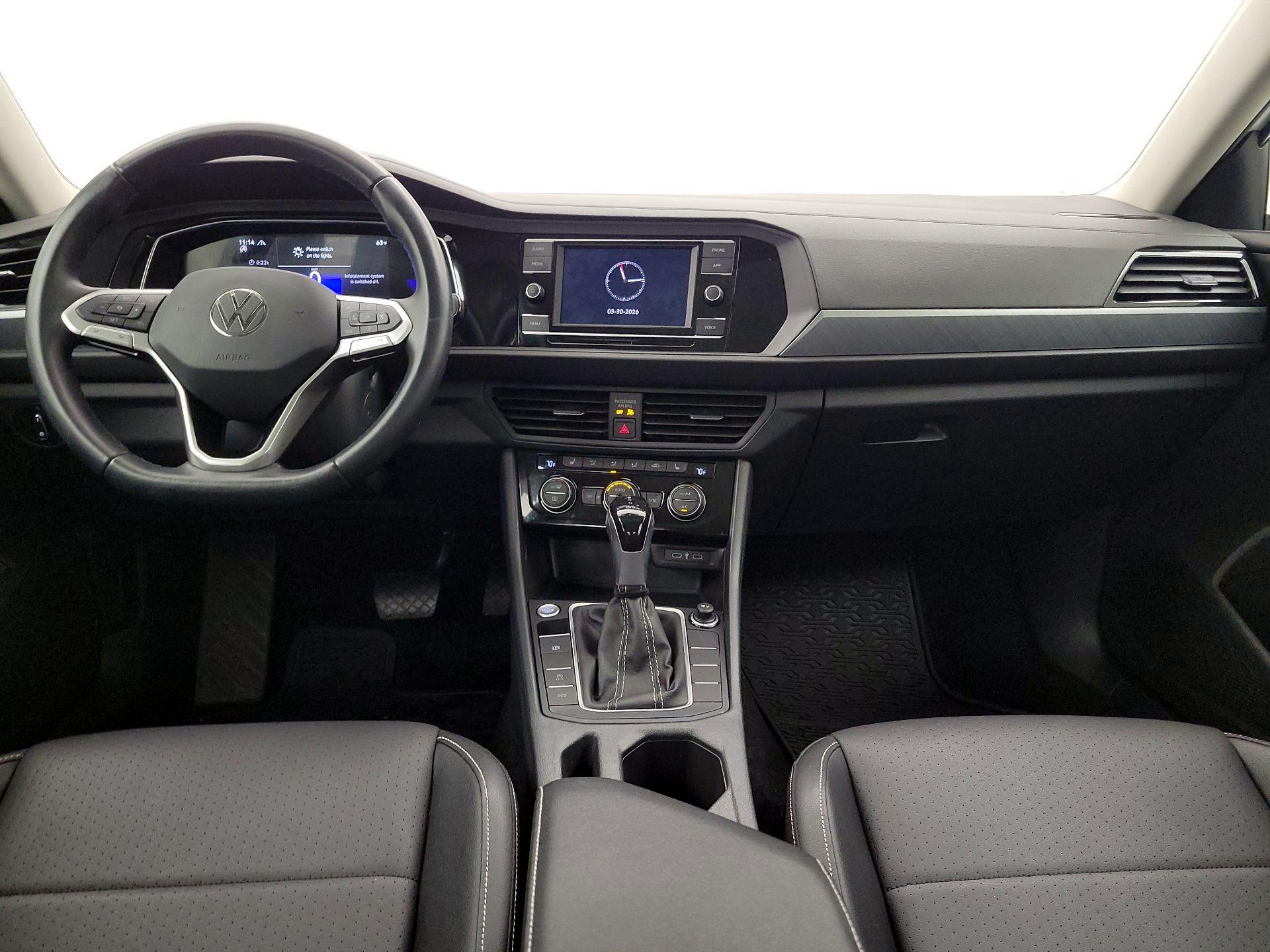 Thumbnail: 2024 Volkswagen Jetta - 9