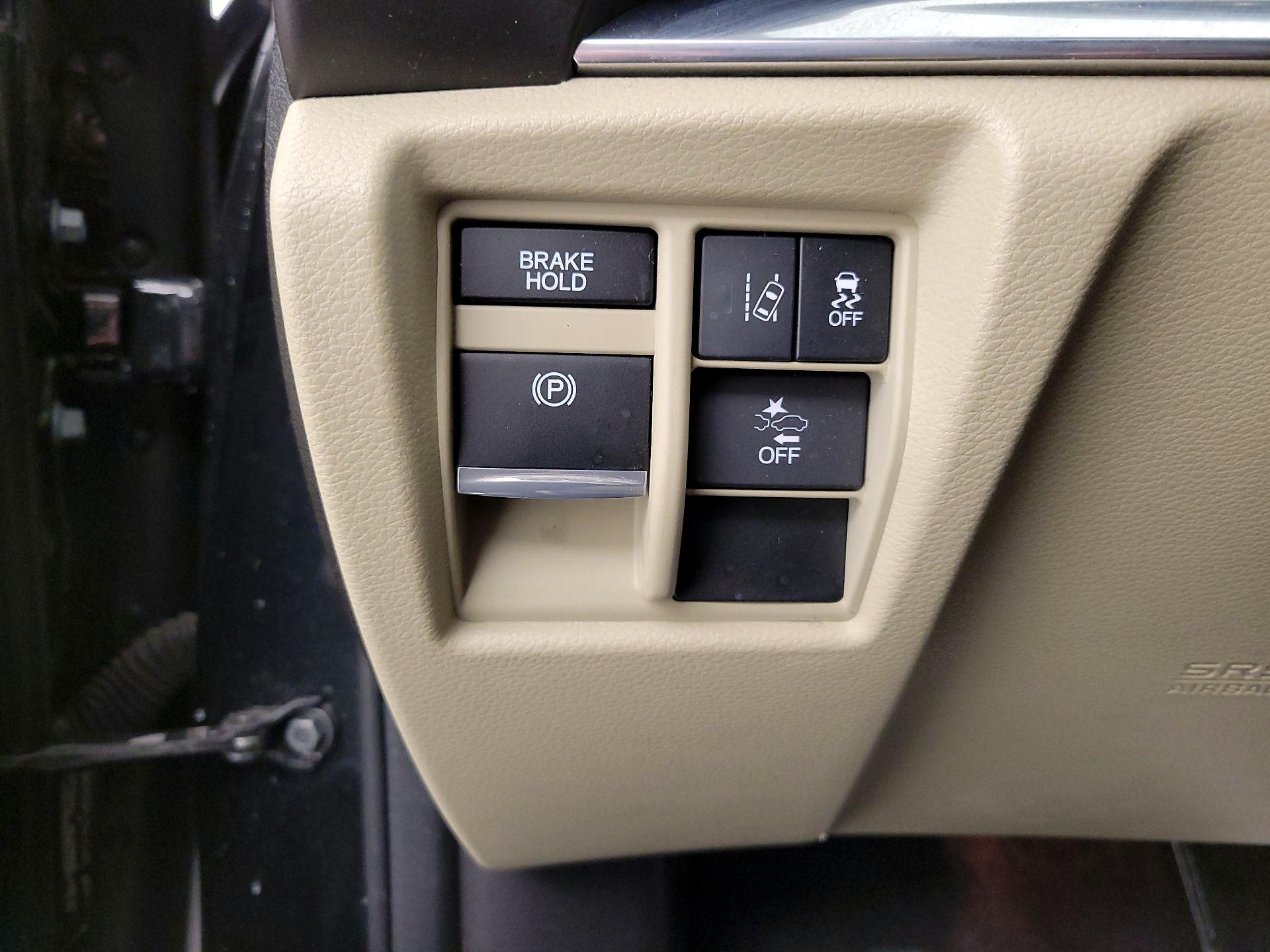 Thumbnail: 2018 Acura MDX - 13