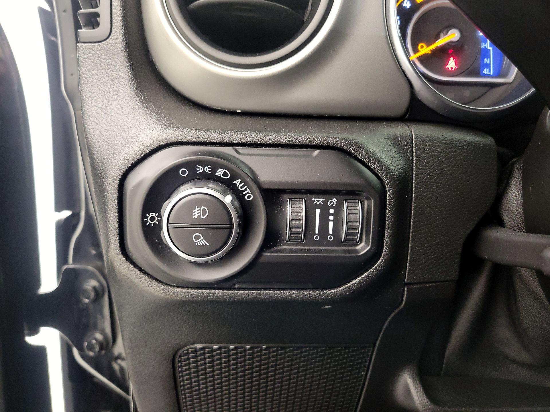 Thumbnail: 2021 Jeep Gladiator - 13