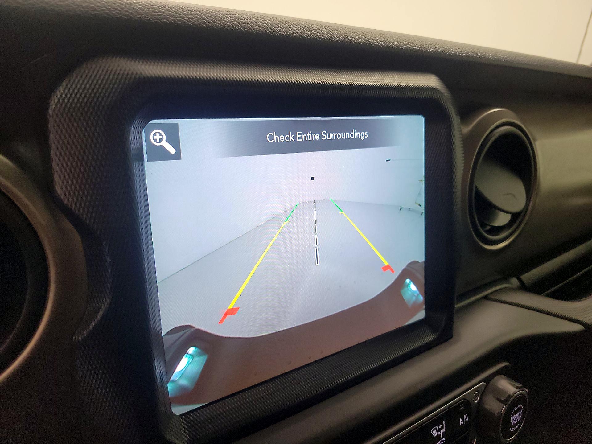 Thumbnail: 2021 Jeep Gladiator - 15