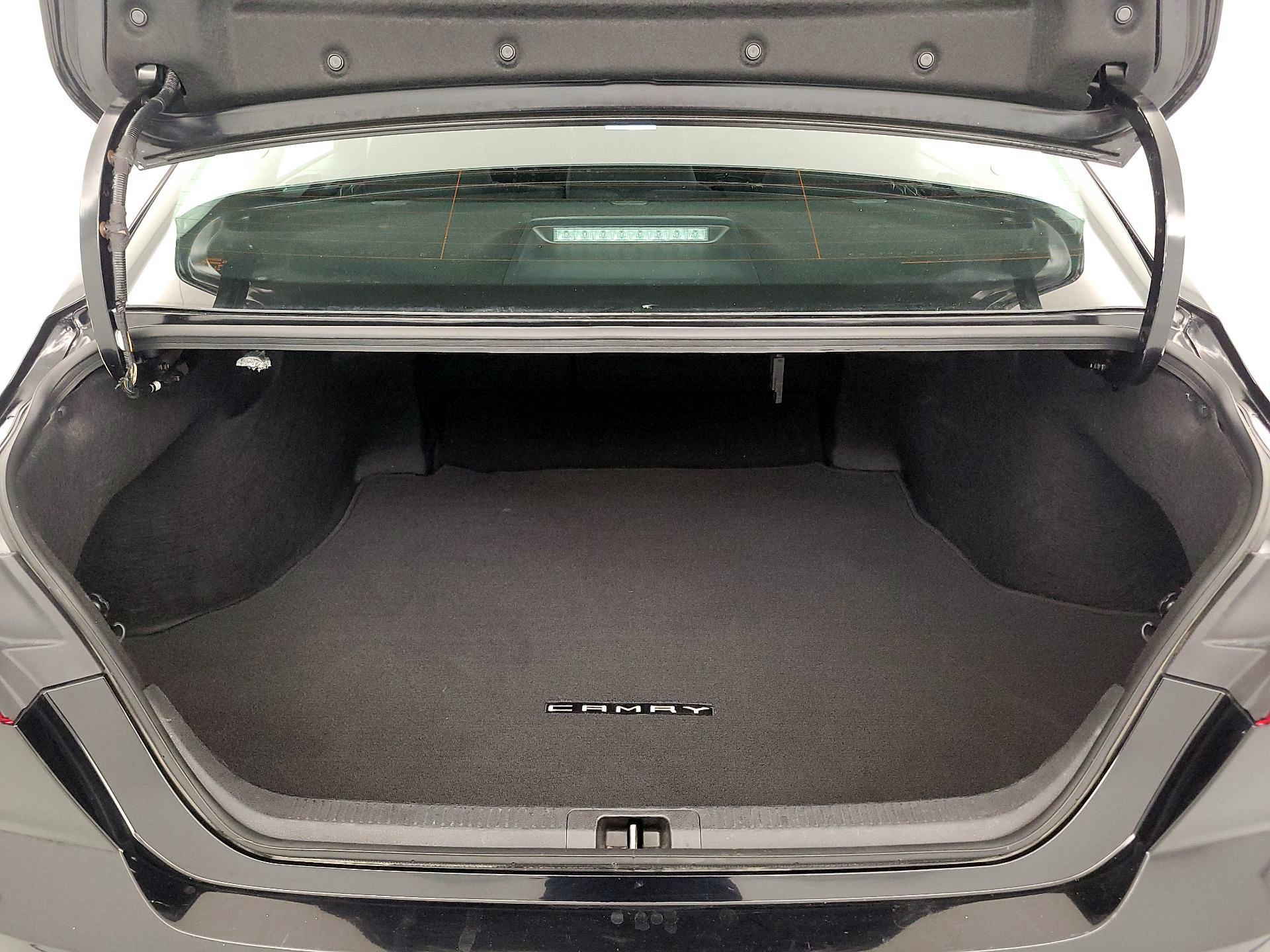 Thumbnail: 2025 Toyota Camry - 20